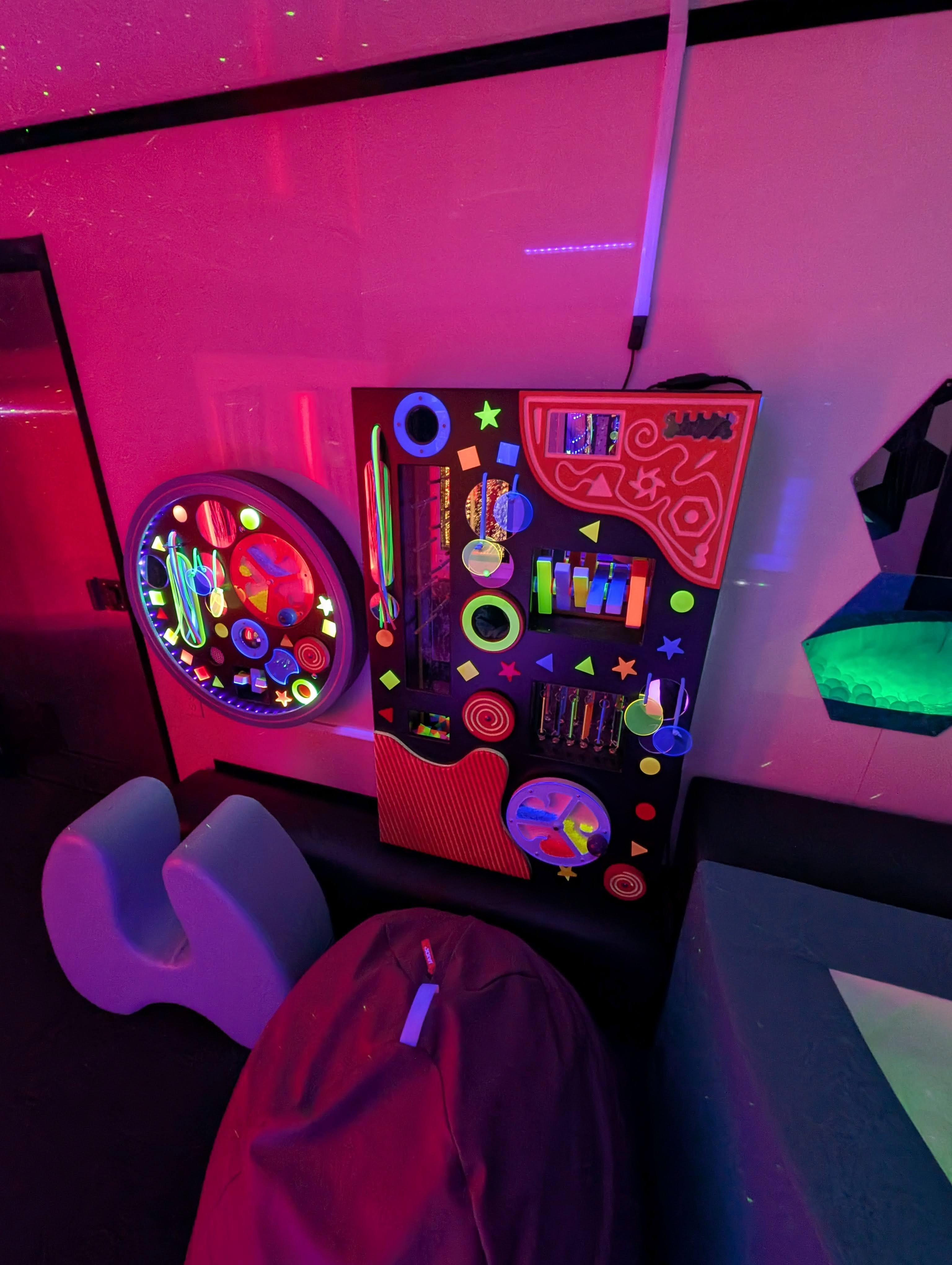 Looking up at a grand domed ceiling with columns