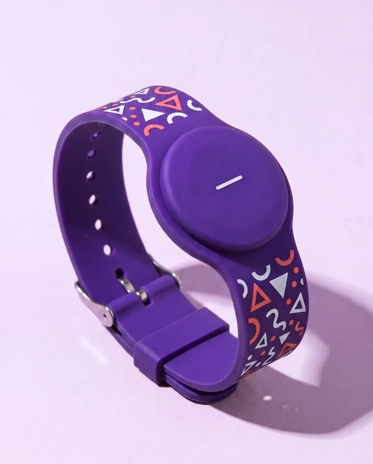 RFID silicone wristband with round tag and adjustable buckle
