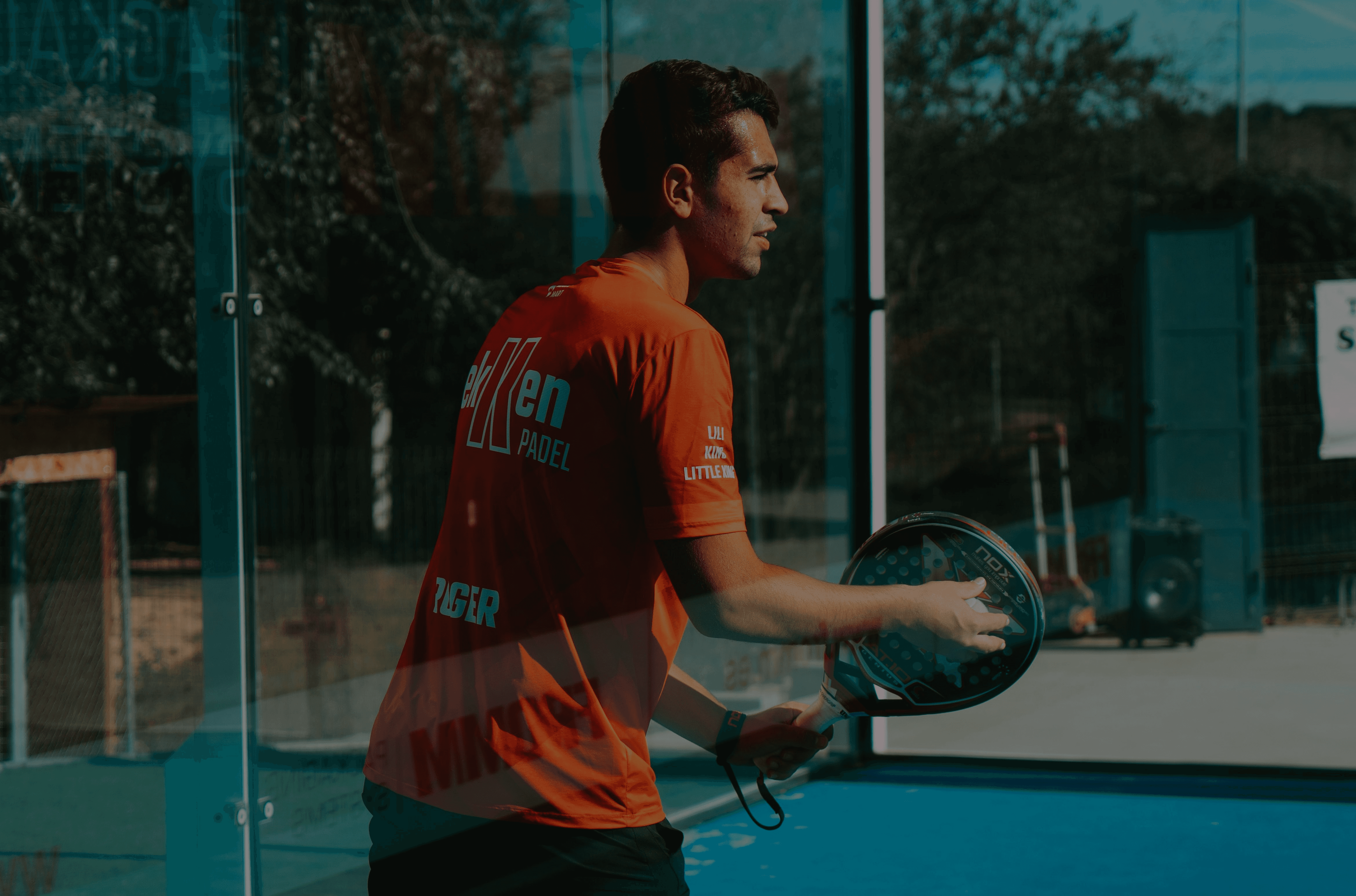 Padellen in Barcelona met uitzicht op de stad