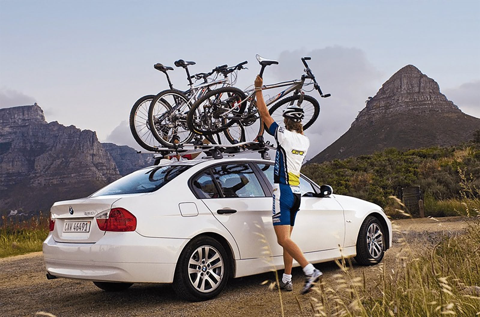 Meeste mäesuusad ja saapad