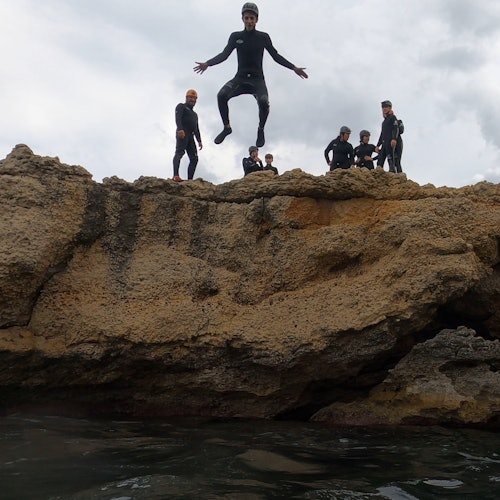 Alcudia: Bilete pentru experiența Coasteering în Can Pastilla