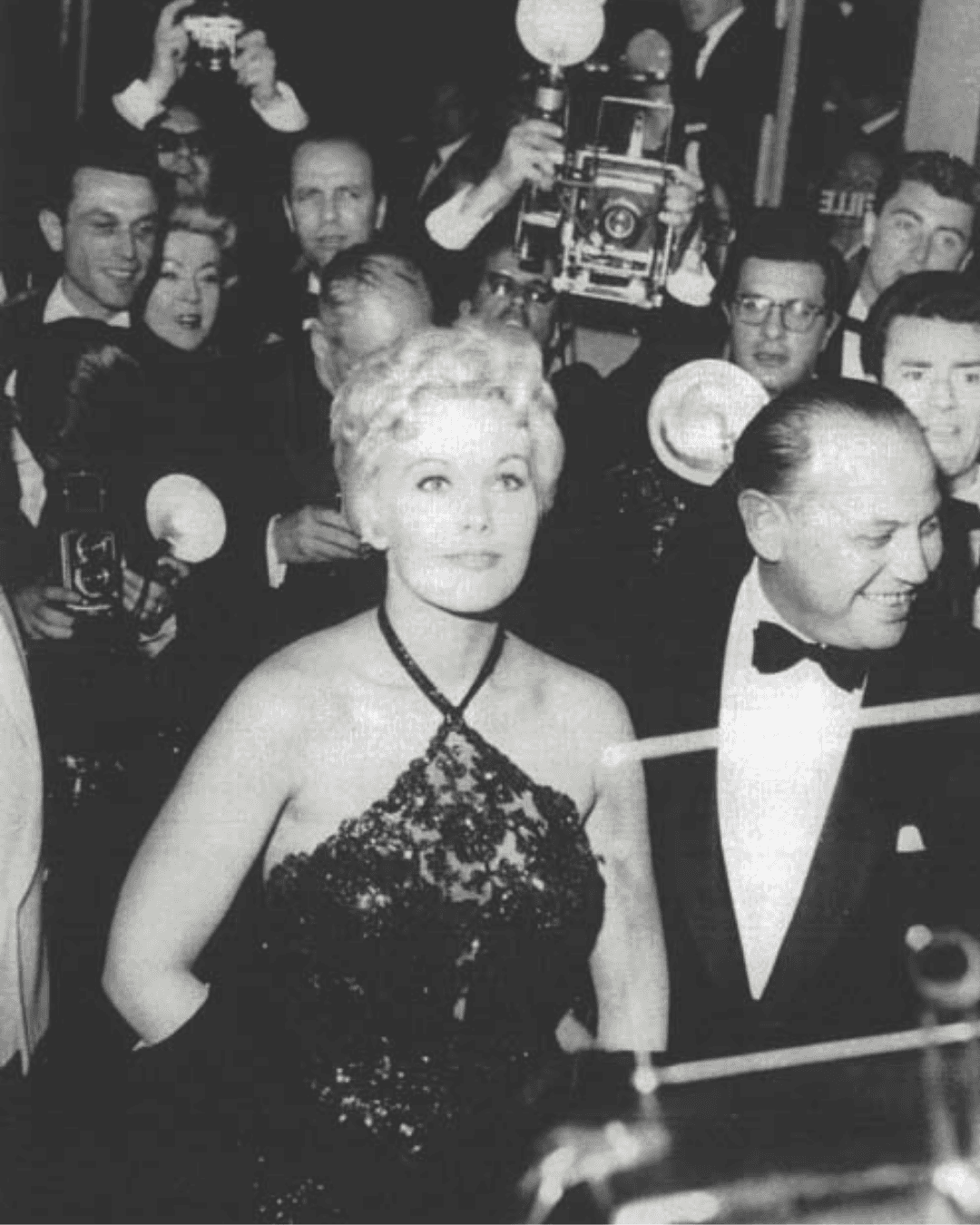Kim Novak wore outfits designed by Gattinoni