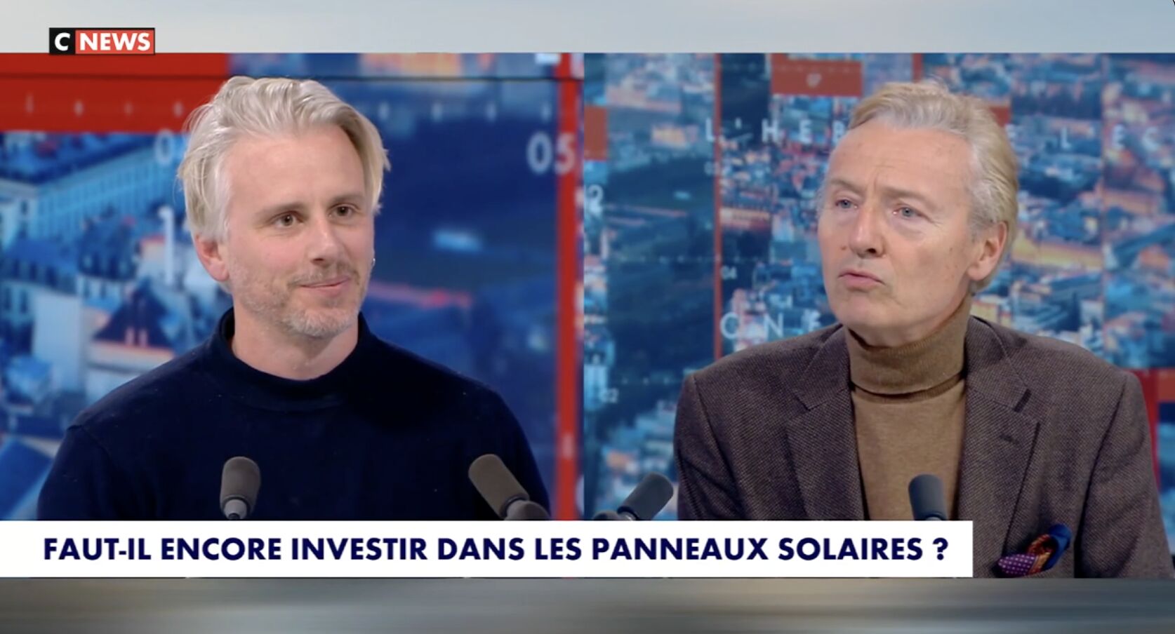 Photo de Benjamin Barnathan sur le plateau de l'hebdo de l'éco sur CNEWS