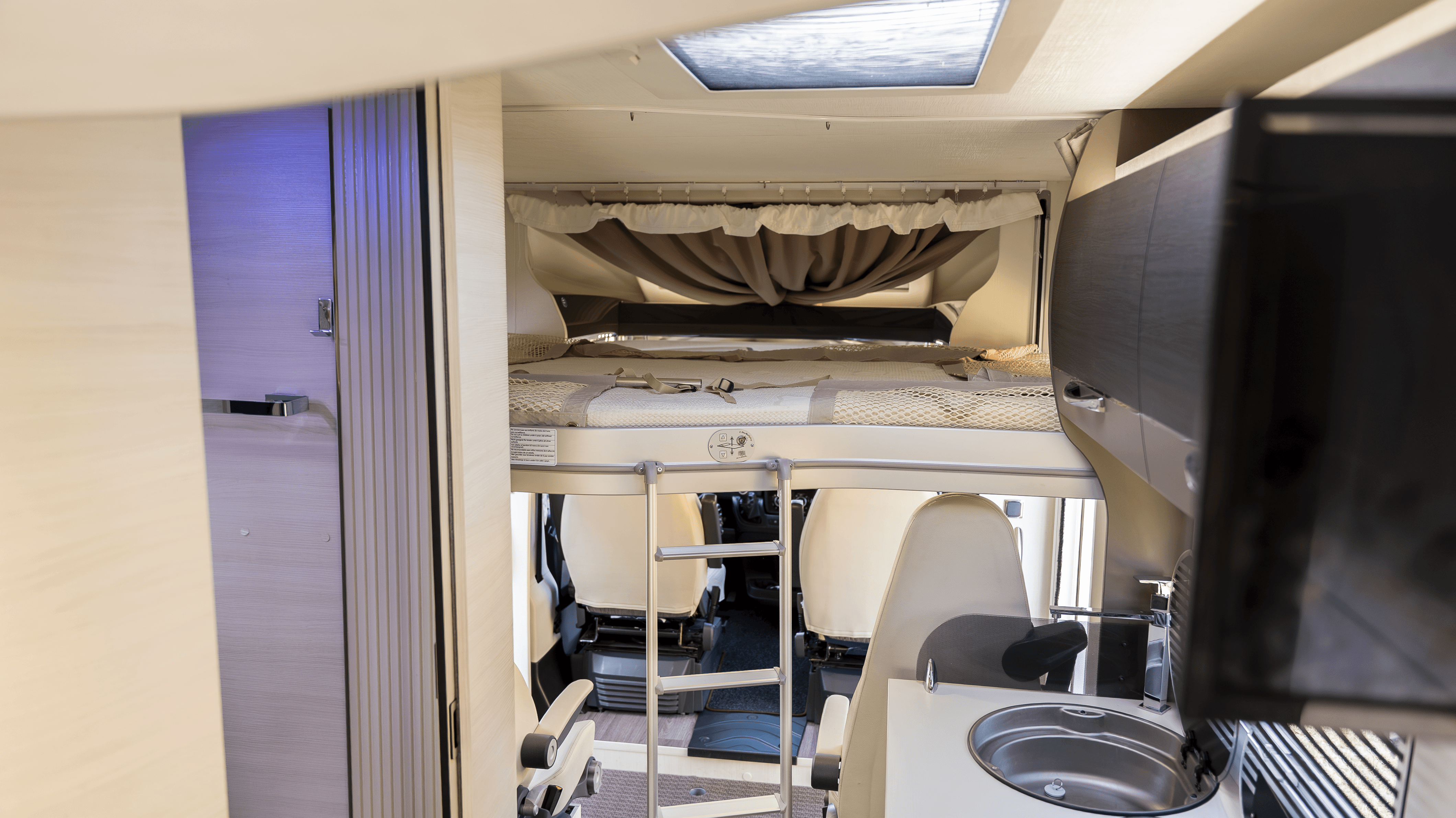 Camping-car Chausson à louer à Mulhouse