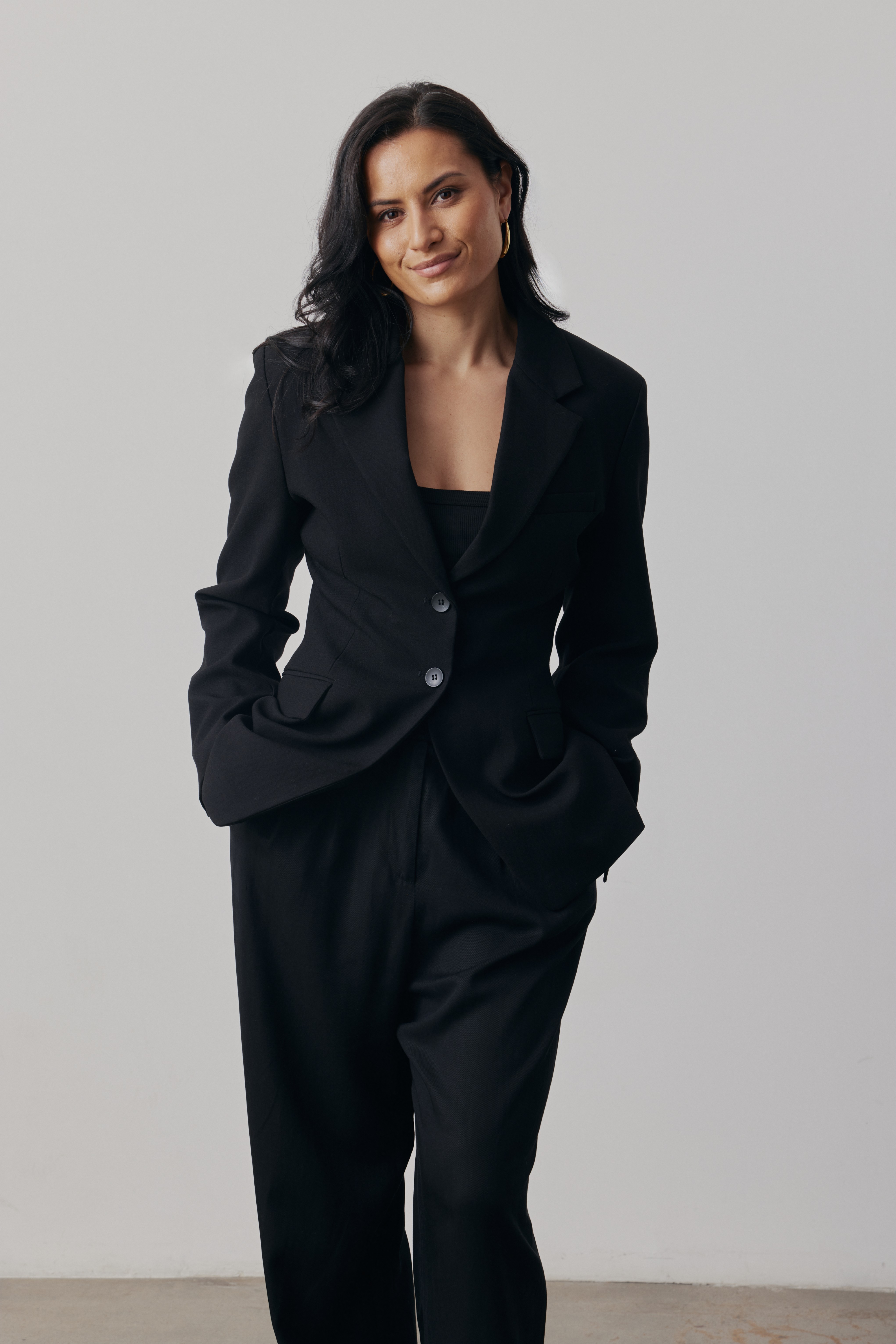 Headshot of Julia Pahina