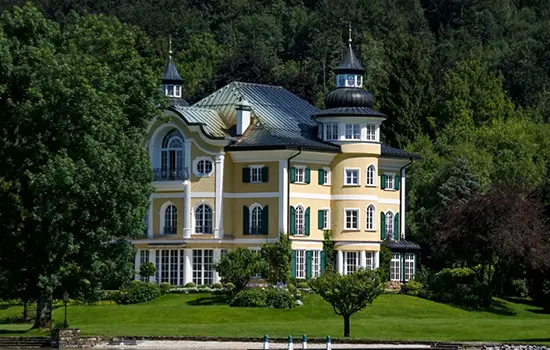 Villa Luxusimmobilie Kunst und Wertsachen versichern – Lions Group Berlin