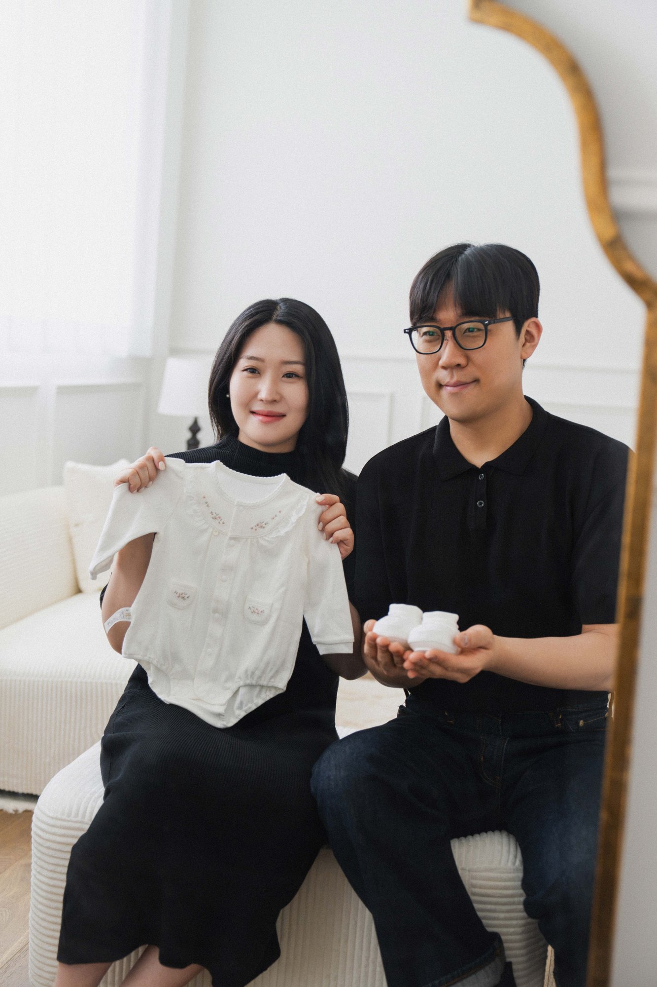 천안만삭사진 촬영 후기 | 스튜디오널이 담아낸 화이트 배경 인물 중심 만삭 촬영