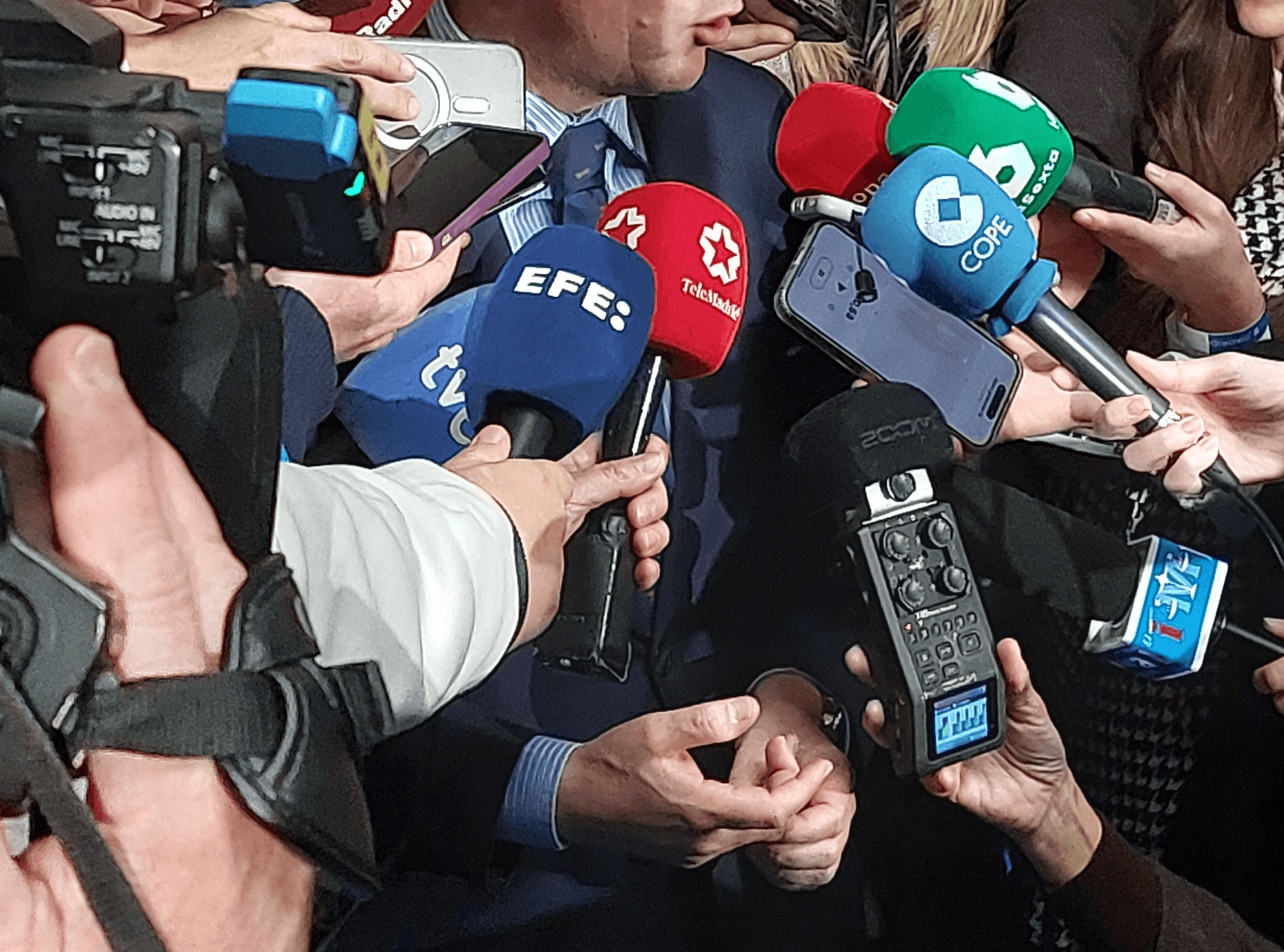 Concetrated triathlete grayscale