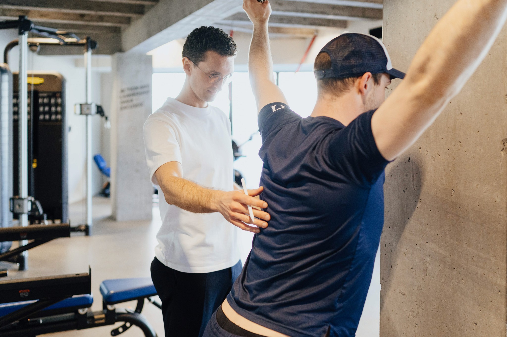 Nils Verborg, Sport Osteopathie, Sportosteopathie, Diagnostik, Range of Motion, Hockey Club Davos, HCD, Screening, Nico Gross