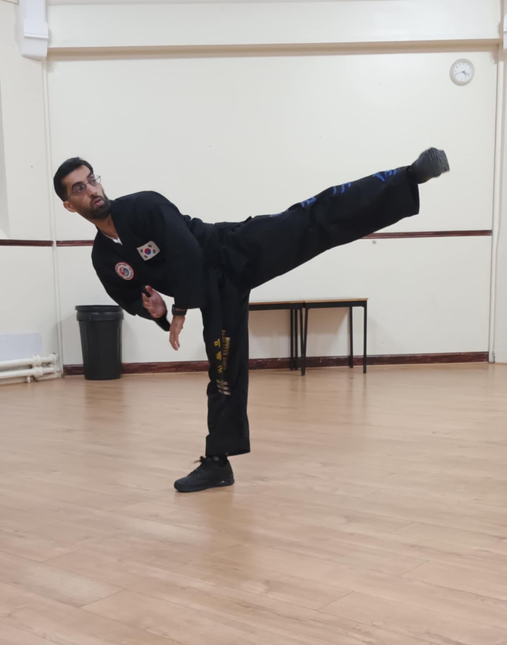 Head instructor Shaz doing a side kick