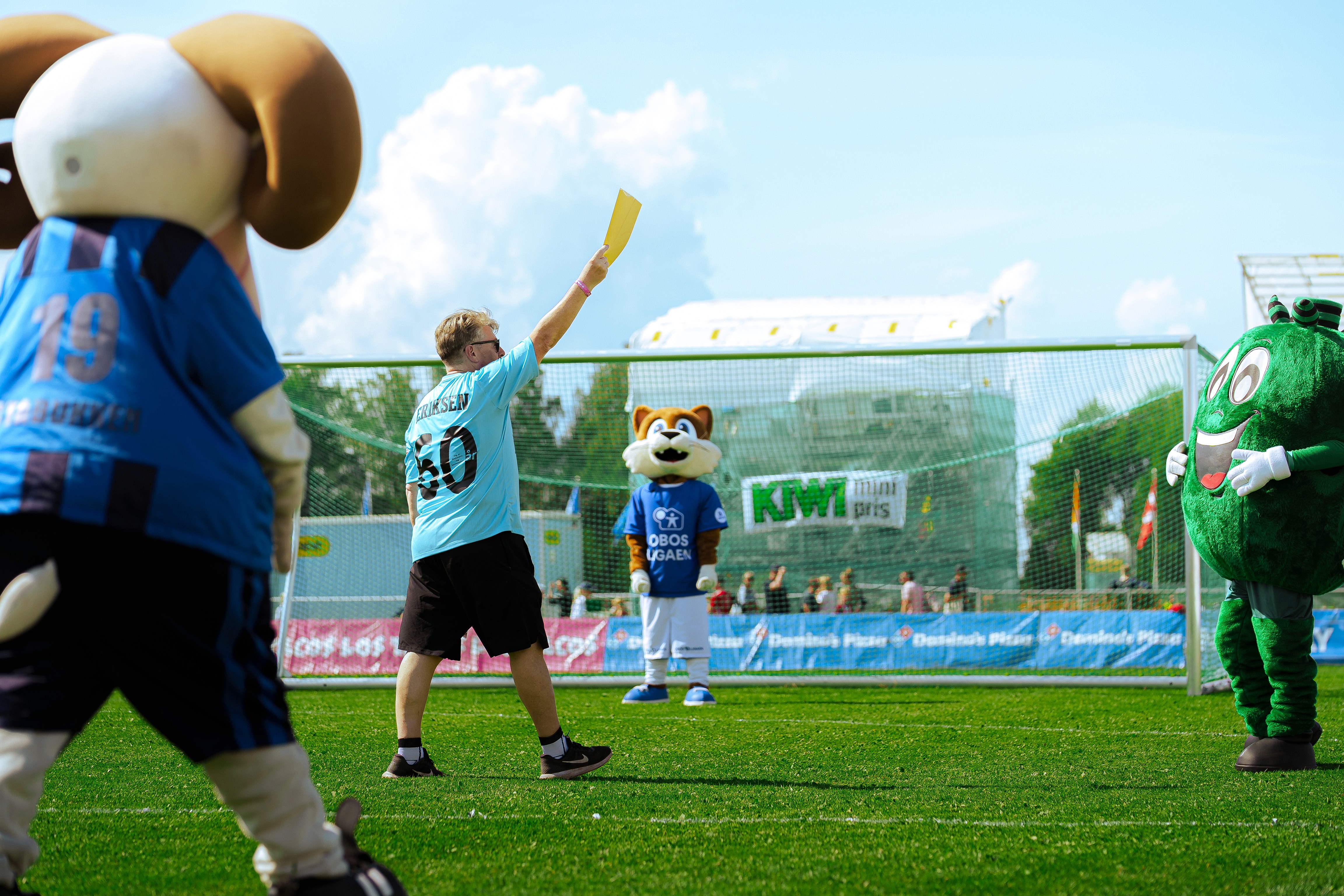 Mann med fotball