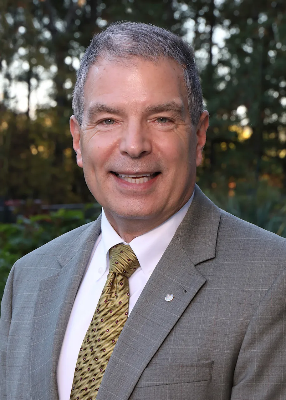 Robert Koncerak Headshot