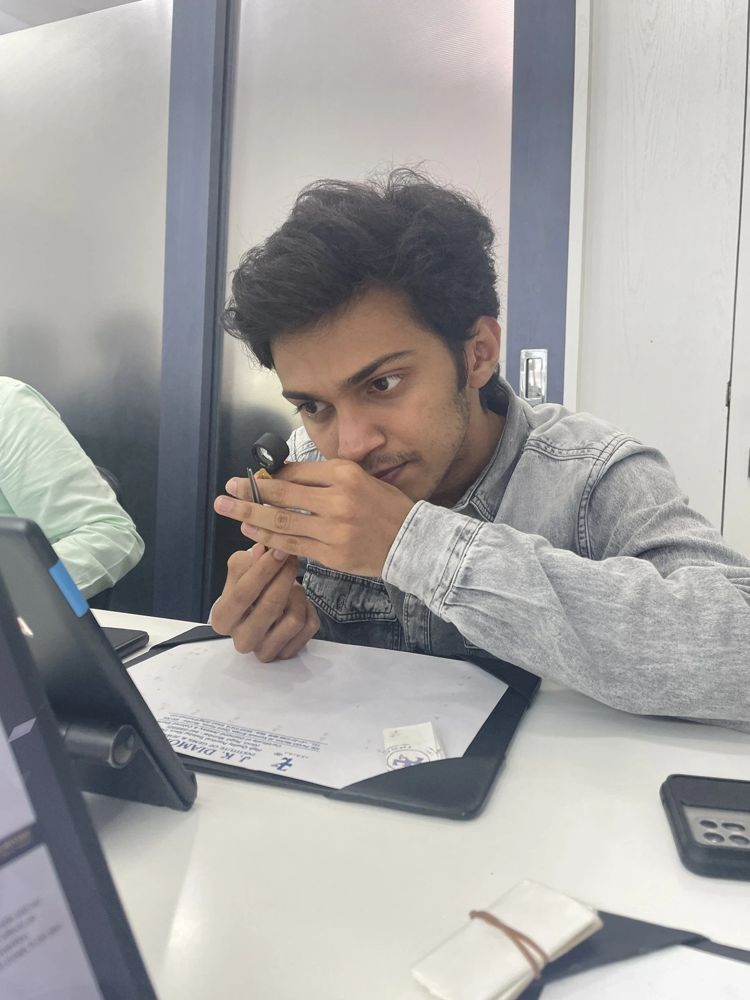 Color Grading & Fluorescence J K Diamonds Institute