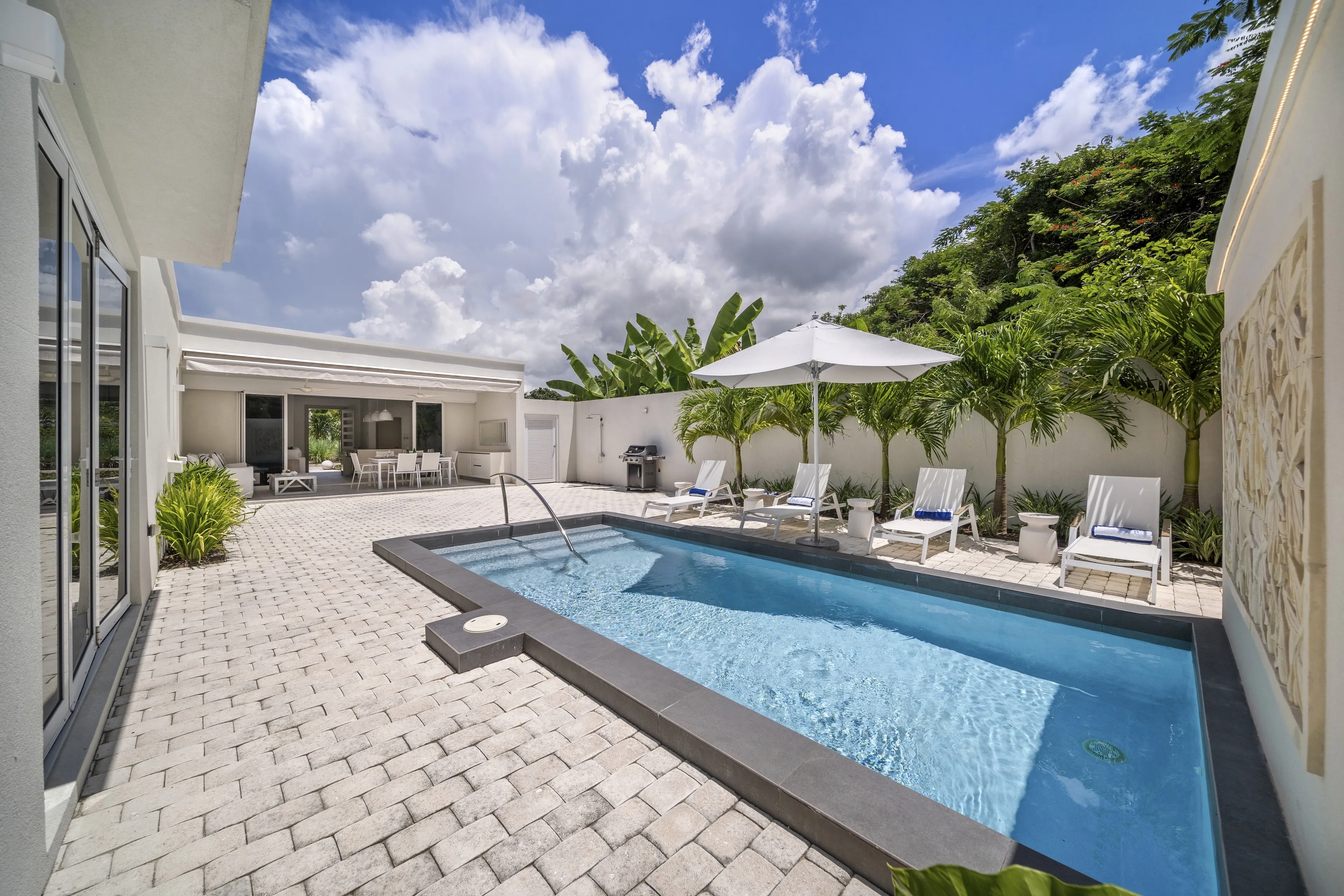 Real estate house hero image