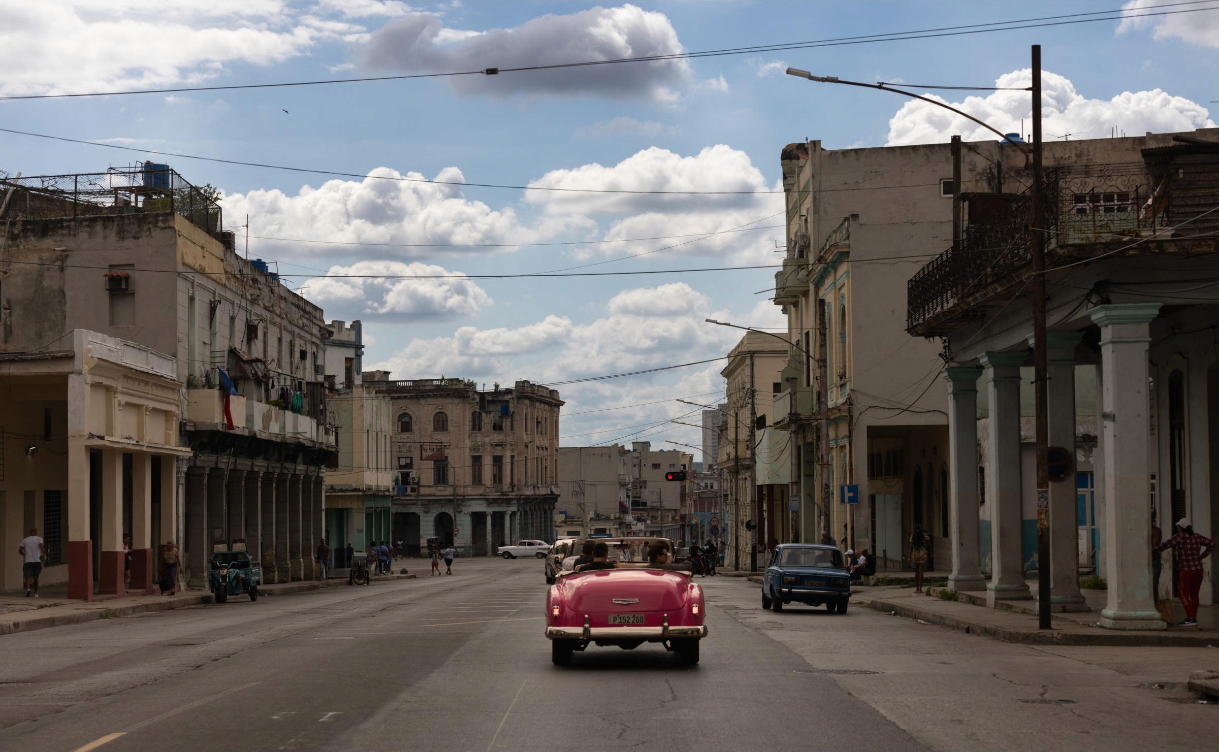 Classic car tour of Havana on a dreamy day.