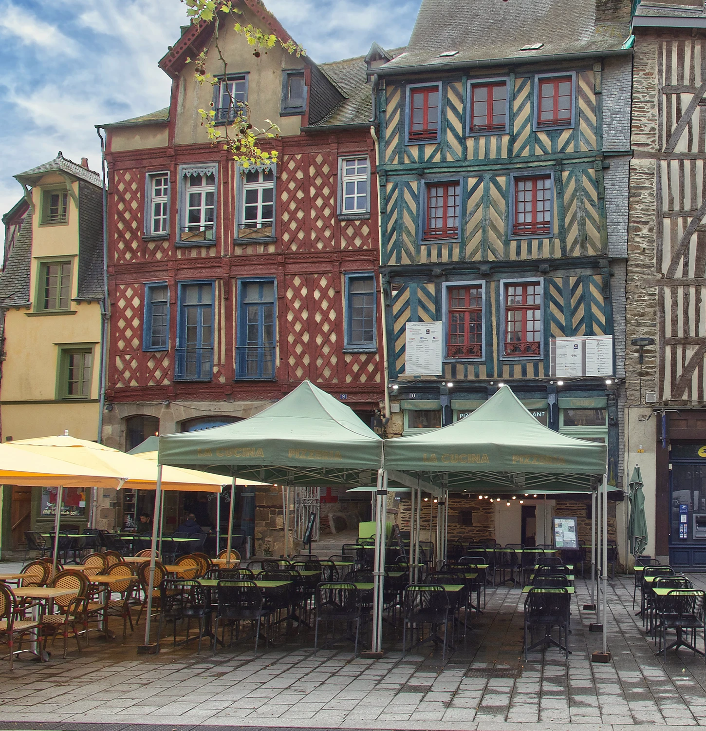 L’équipe du studio de création graphique expone - Félicien Ladurée, Théodore Rault et Baptiste Lemercier