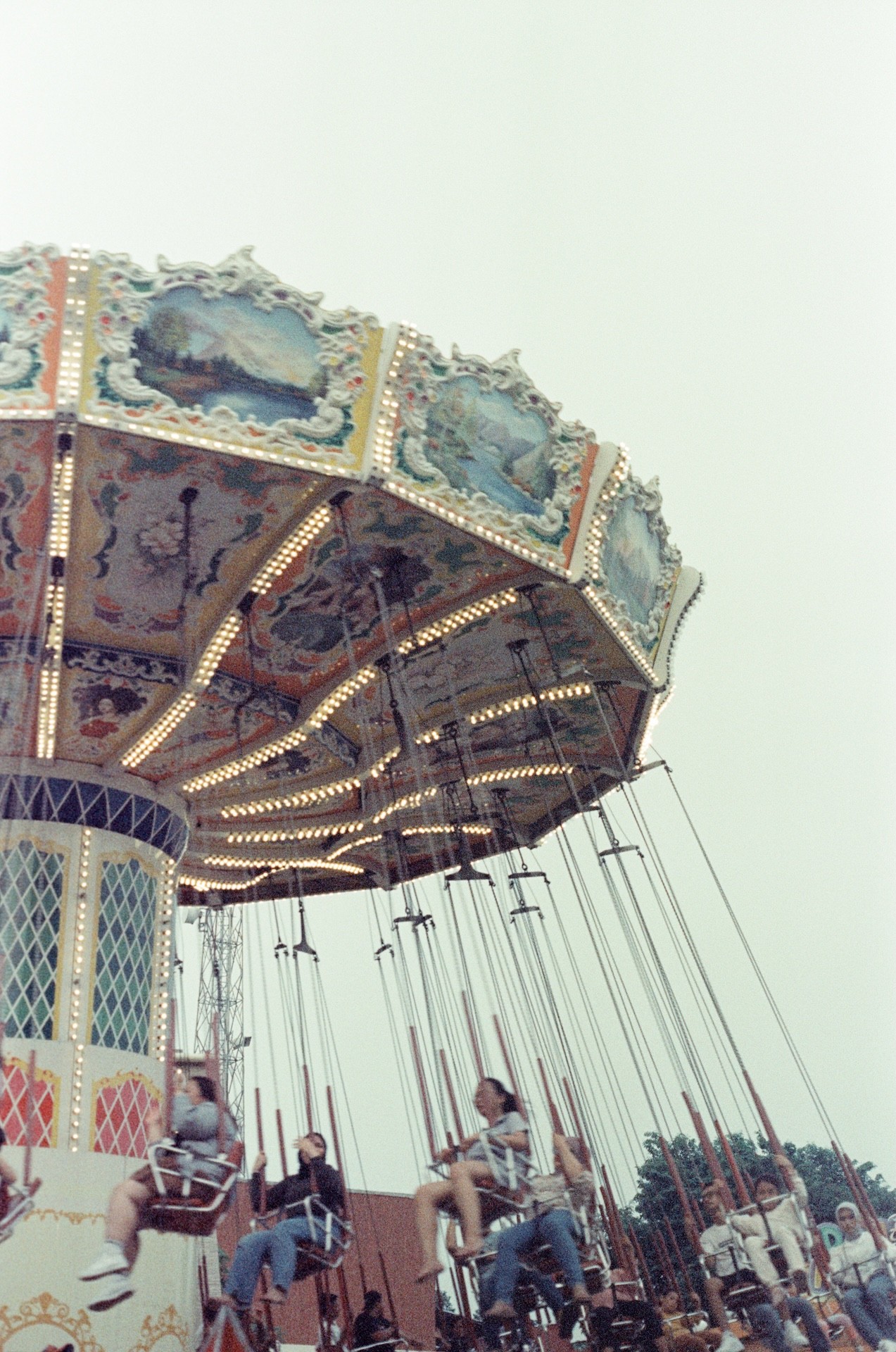 Nostalgic moments from amusement park captured on film