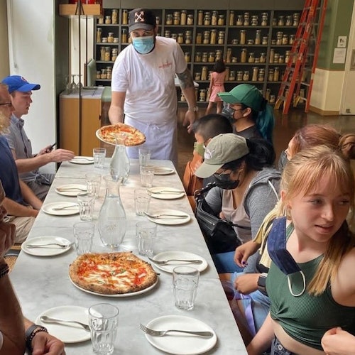 Разходка из пицарии в централната част на града