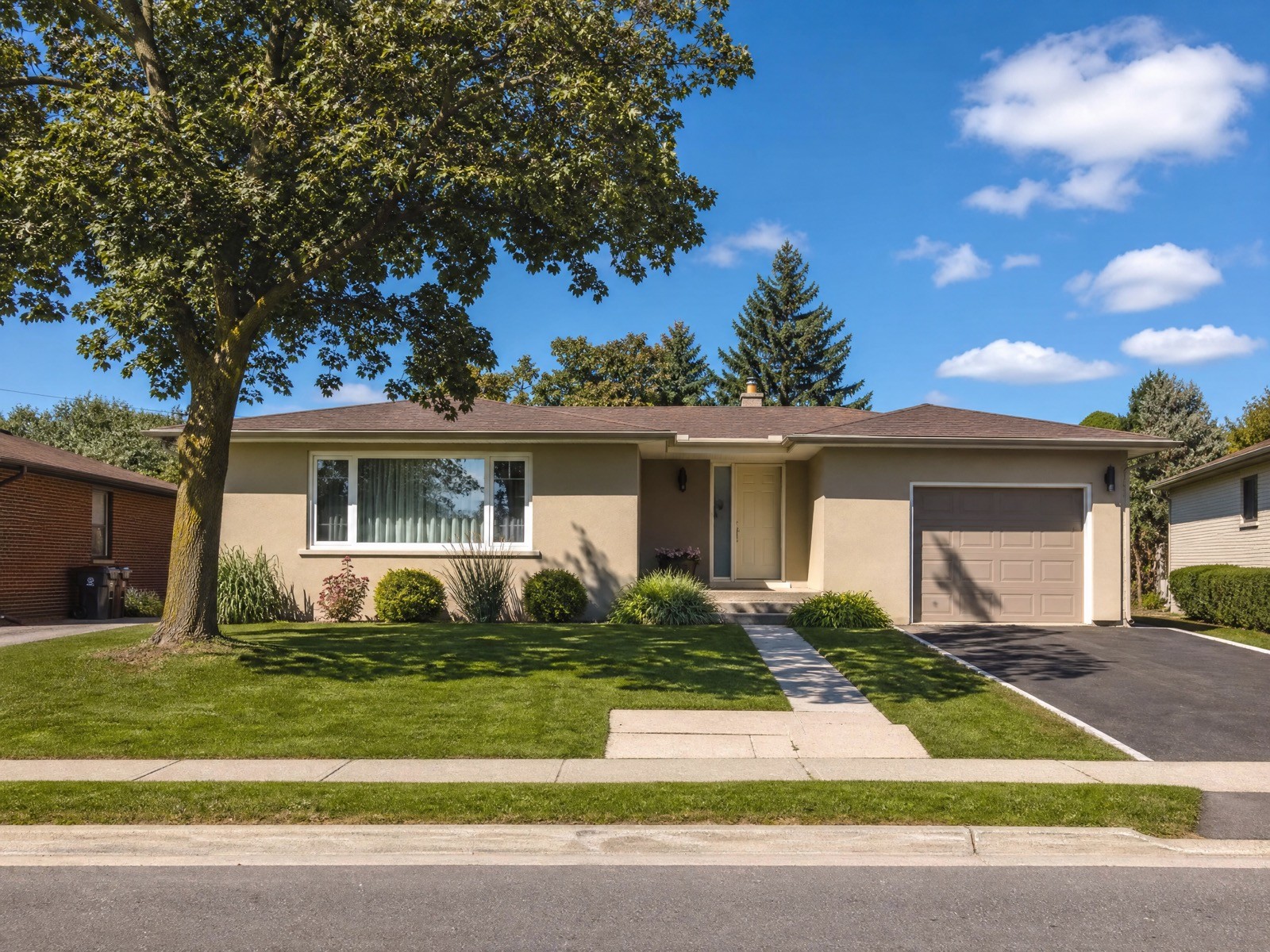 Complete Stucco Restoration