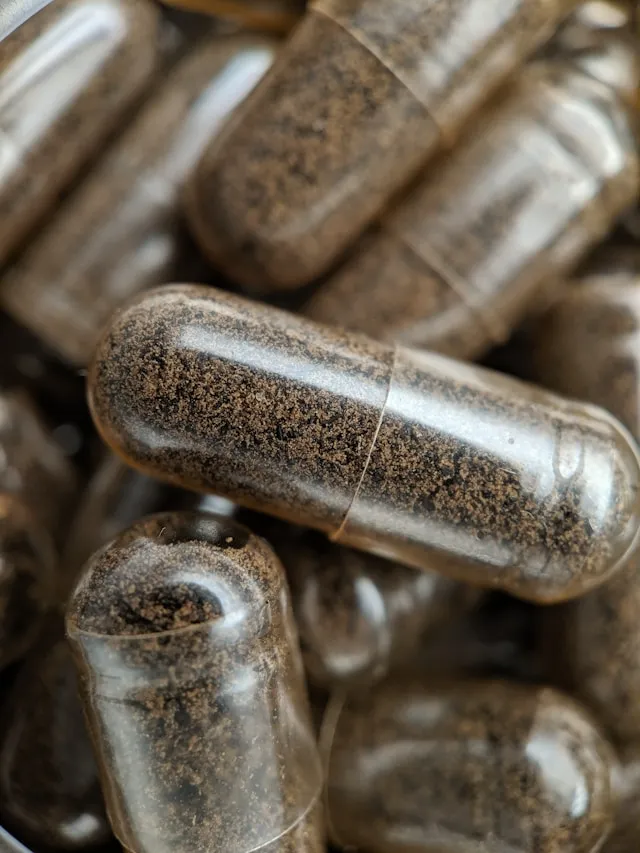brown capsules - Yohimbe