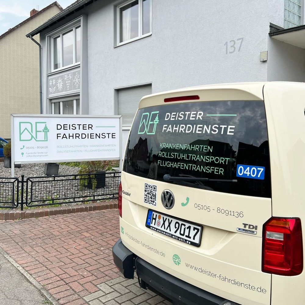 Fahrdienst-Fahrzeug für sichere Personenbeförderung
