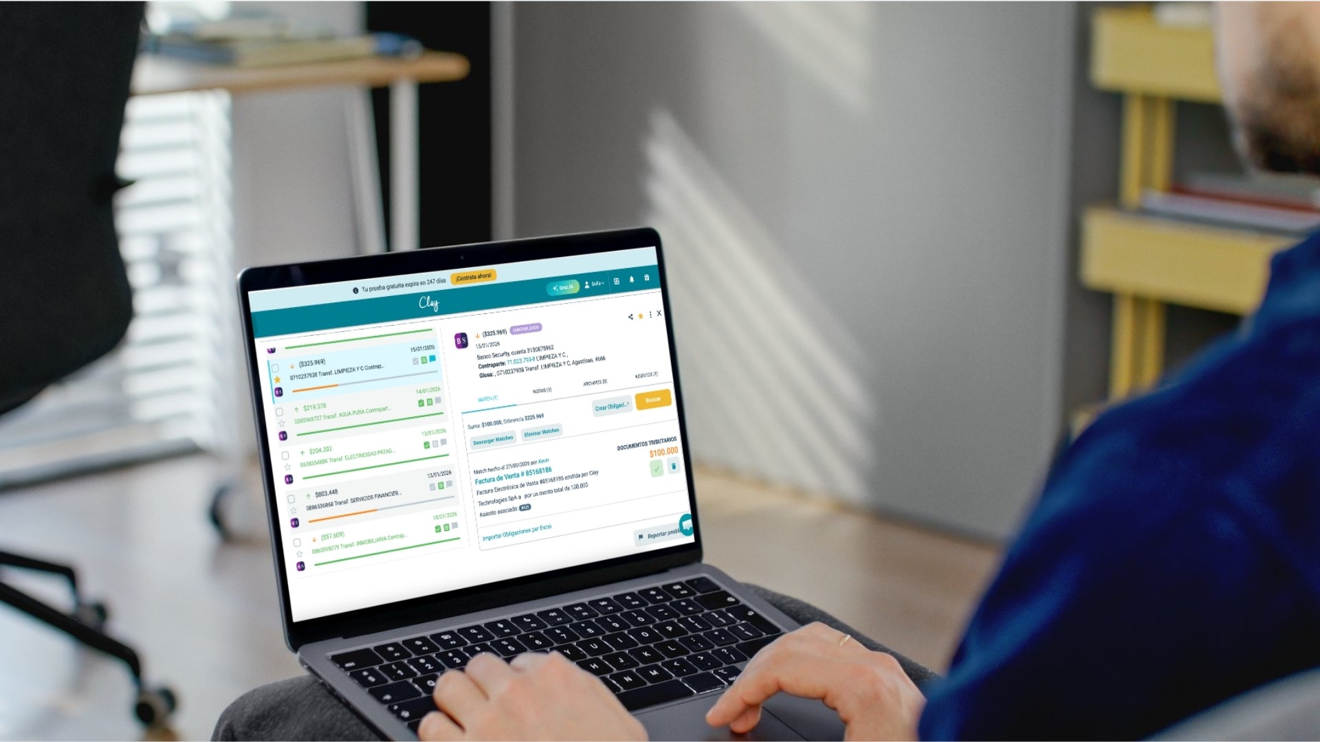 Vista de Gestión Bancaria en Clay con movimientos conciliados automáticamente por Wondermatch