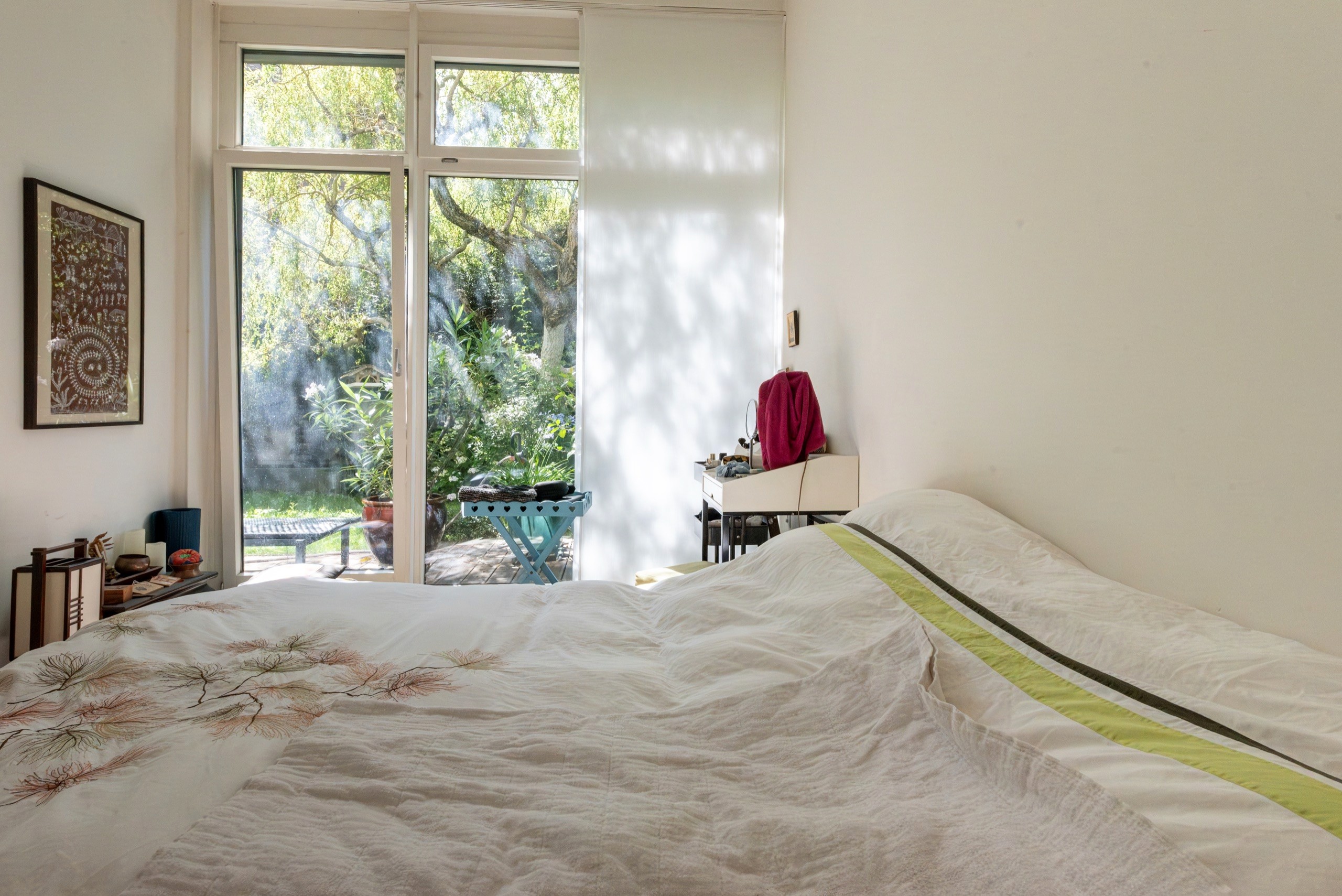Chambre ouverte sur la terrasse en bois de 33 m², Cheseaux-sur-Lausanne