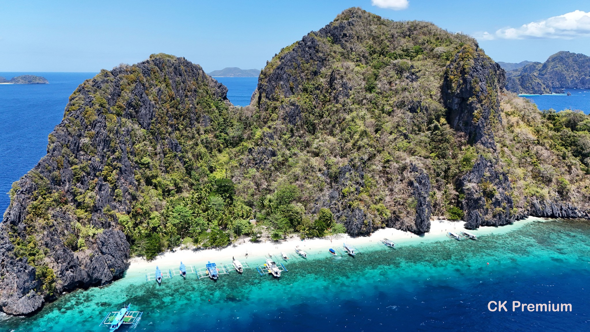 Pláž na jednom z ostrovů Palawan Island, Filipíny.