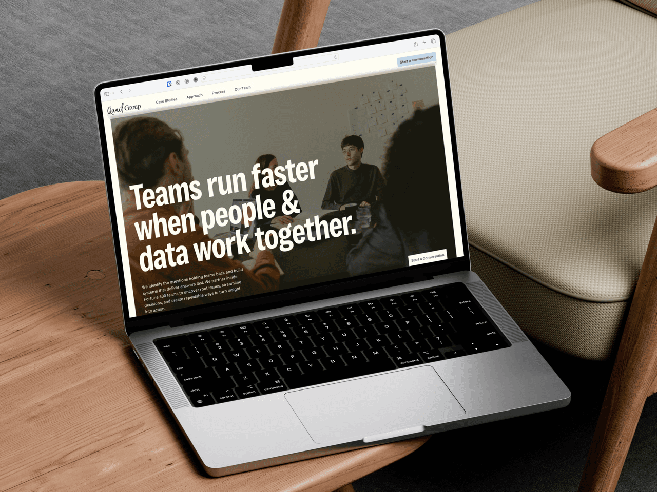 404 error screen design with vibrant colors