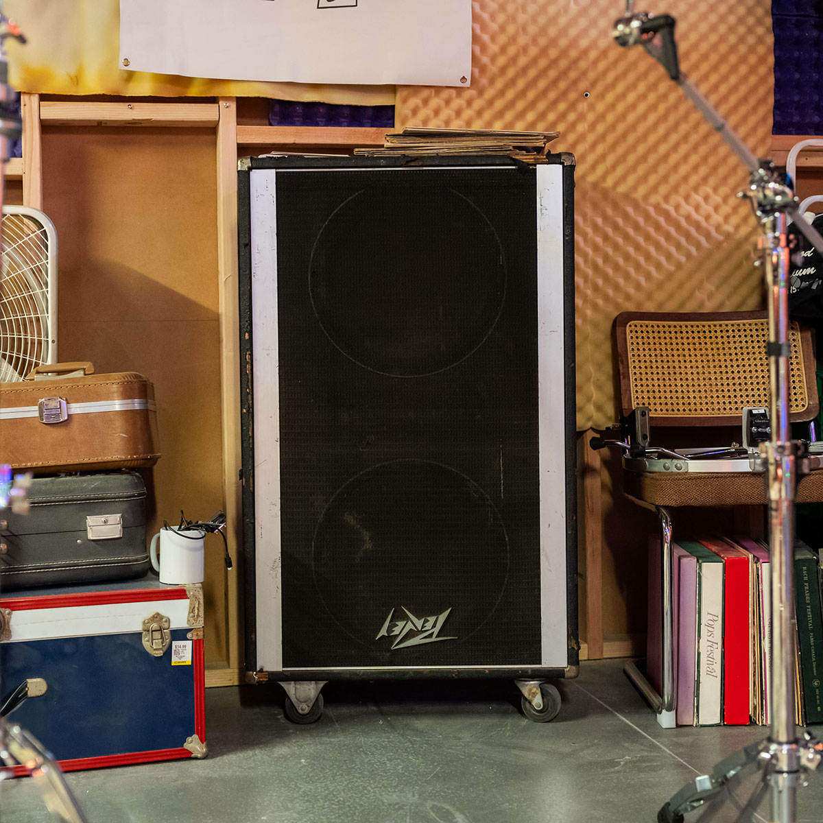 Peavy bass cabinet