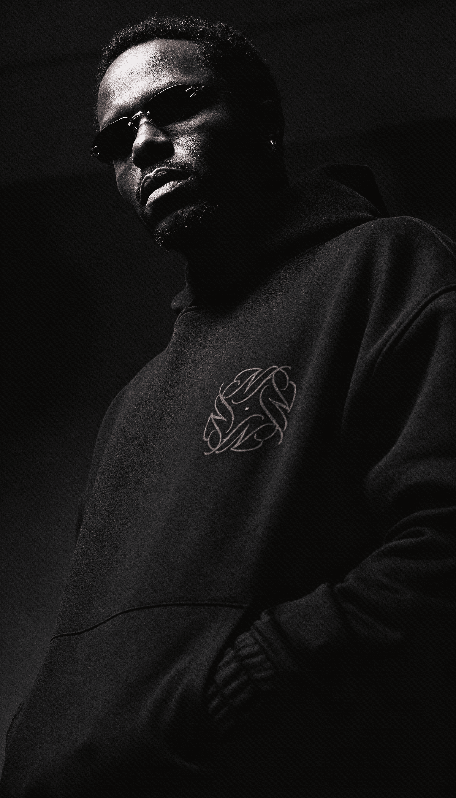 White cosmetic cream with luxurious curl