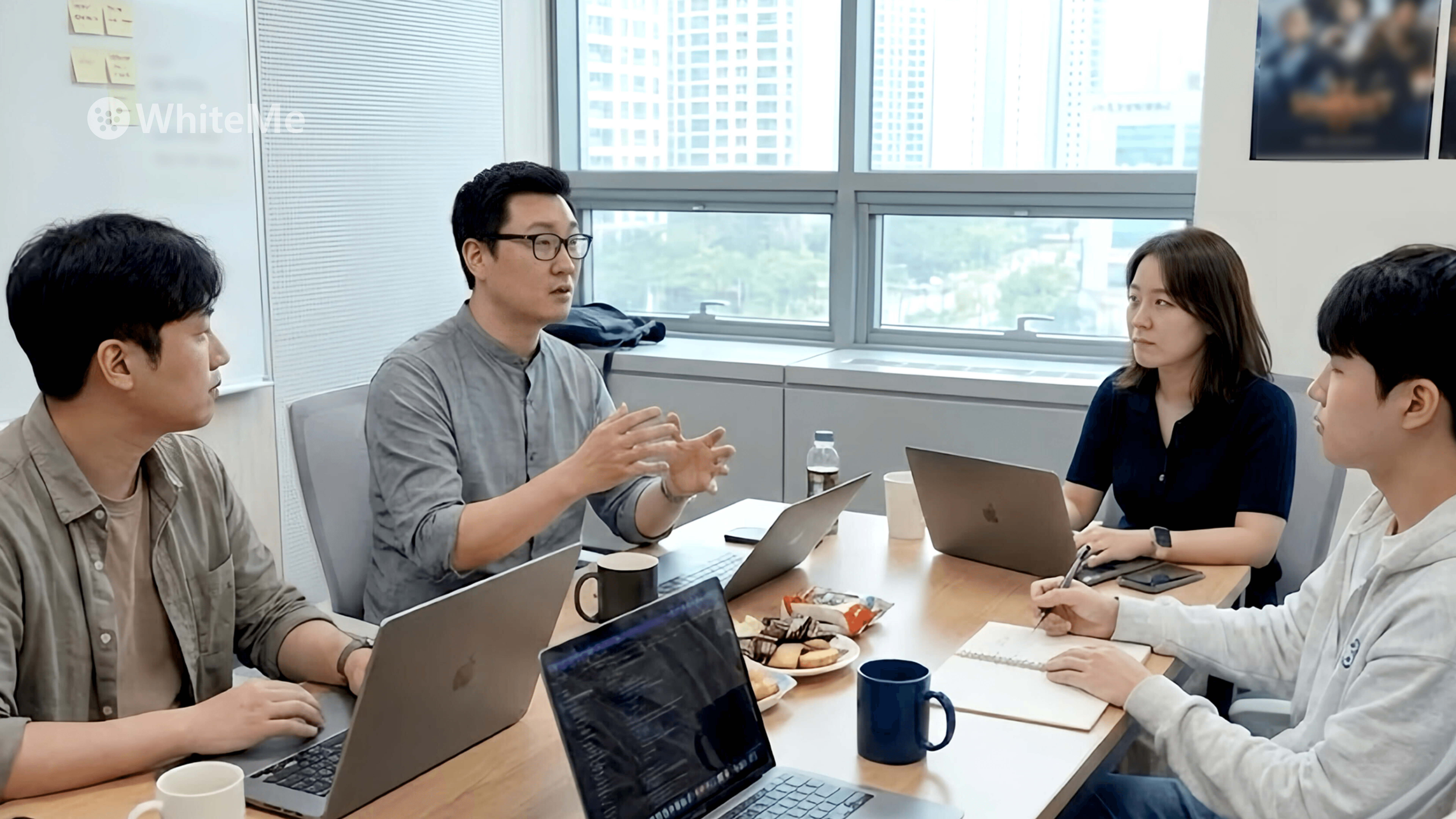 해외 시장 진출 전략 수립을 위한 VOC 분석 회의