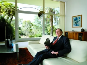 Scene from the 2008 Advantage Air marketing campaign featuring Barry Humphries, used to promote the benefits of individual room temperature control.