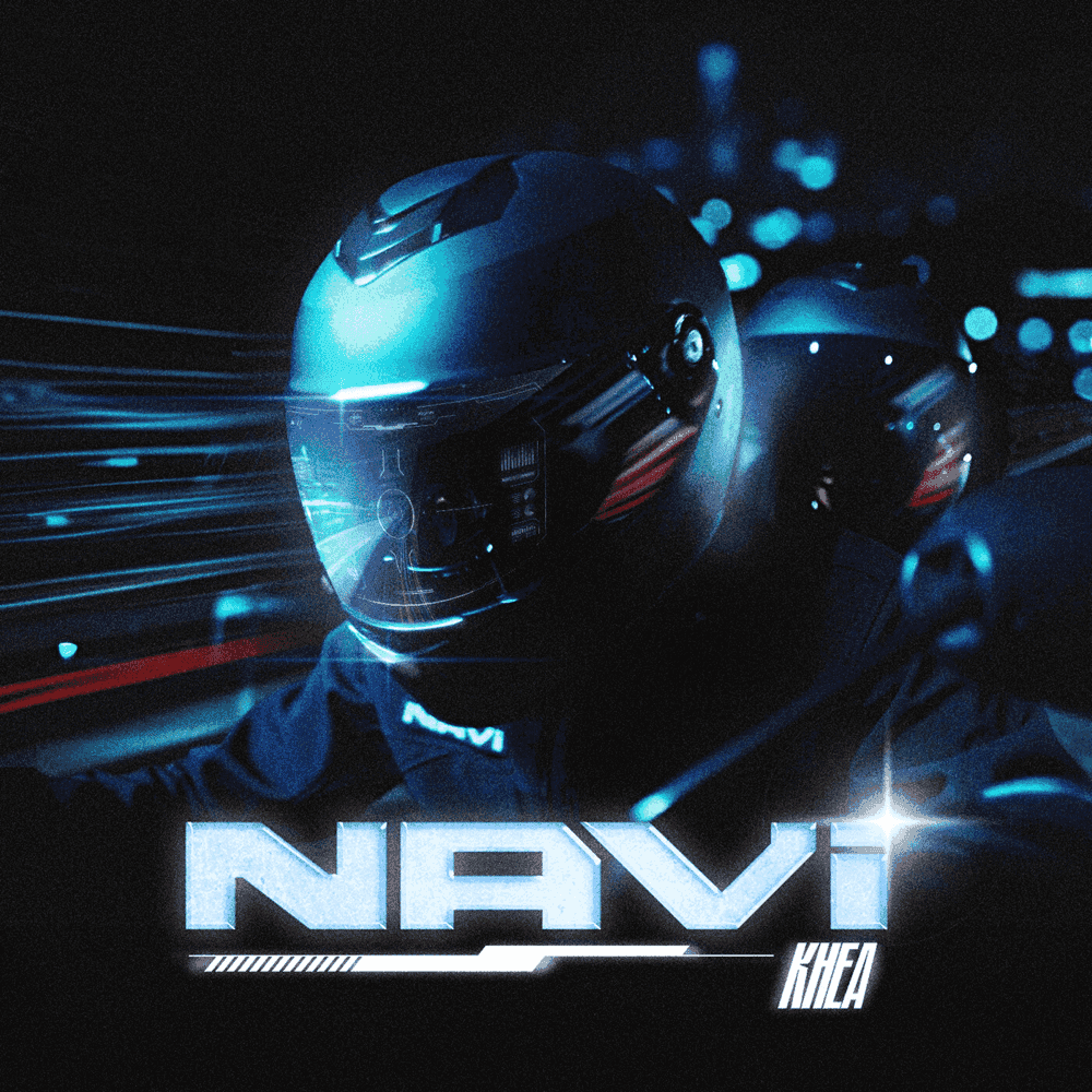 Portada de 'NAVI' de KHEA con un casco de motociclista y efectos de luces futuristas.