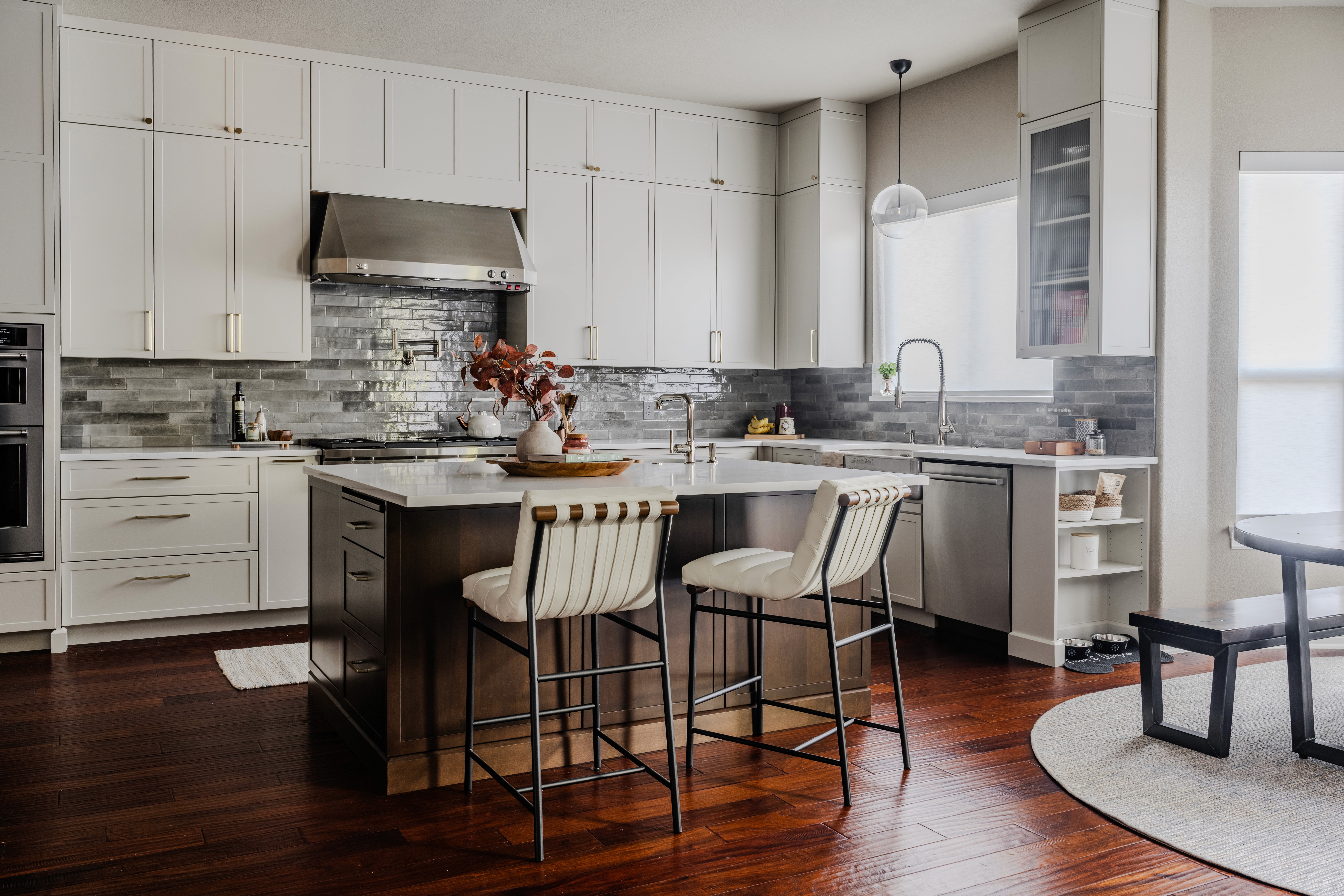 Turnbuoy: austin custom cabinets