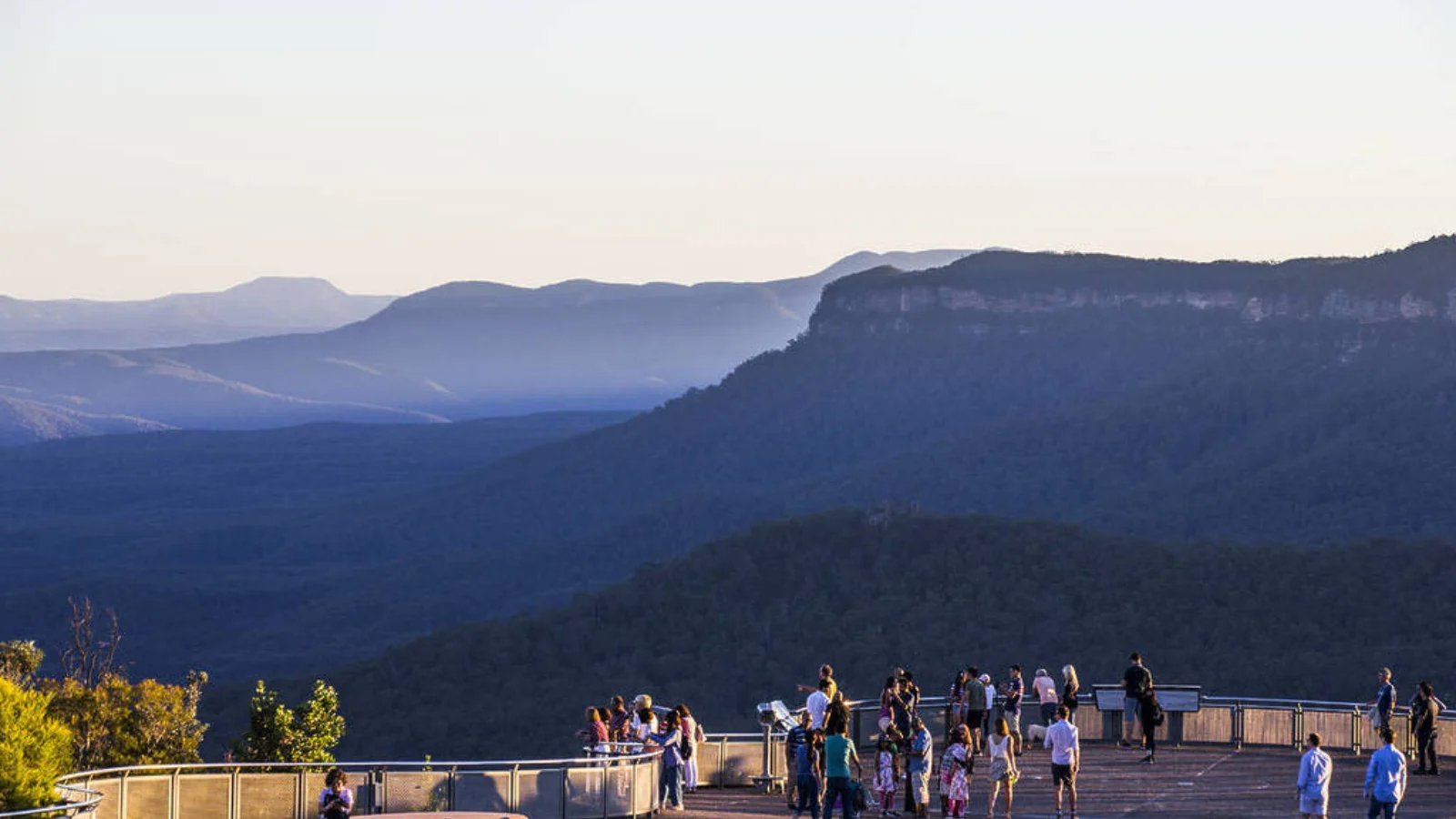 Cool Air and Wide Views in the Blue Mountains