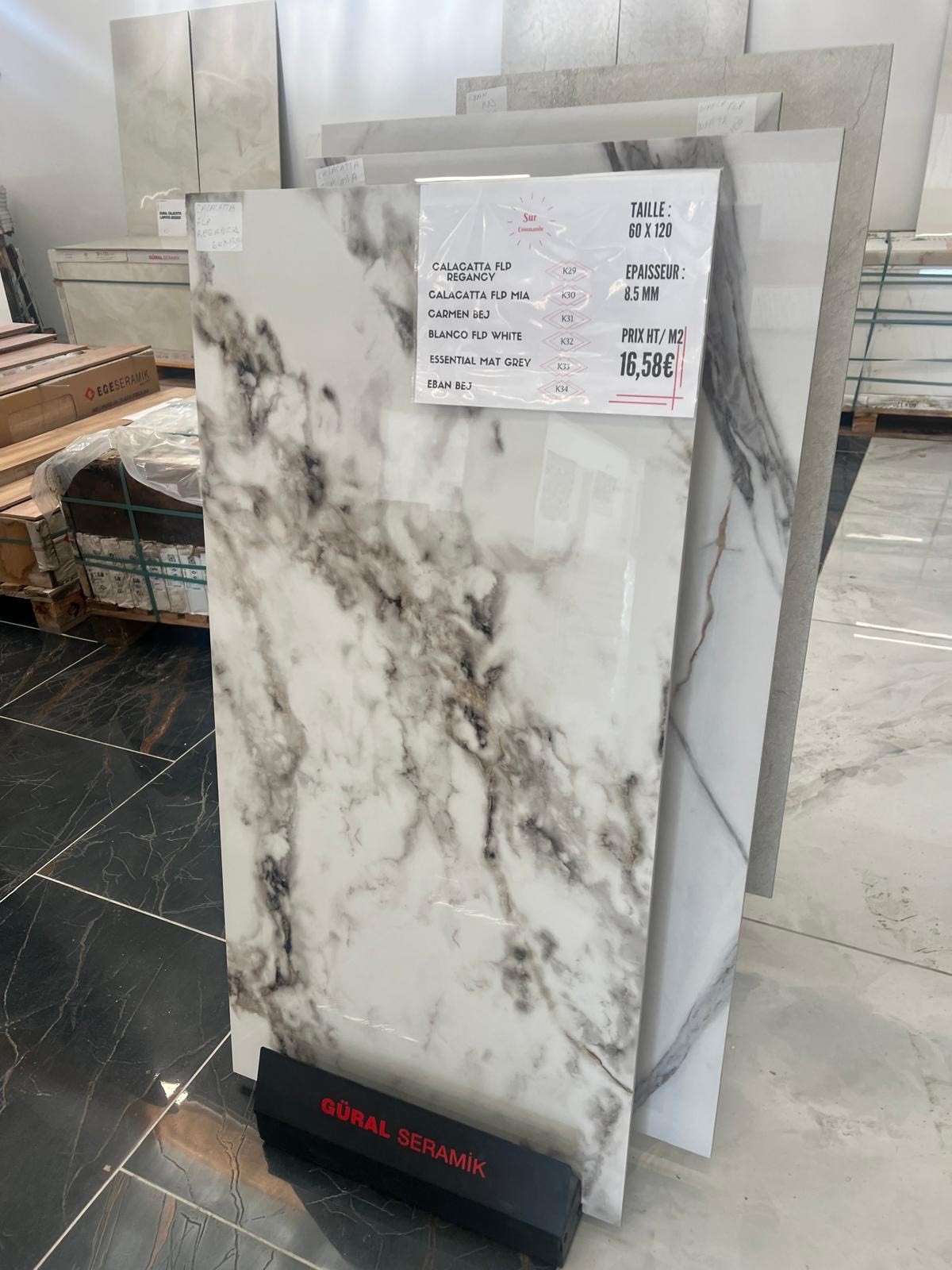 Carrelage blanc et noir style marbre