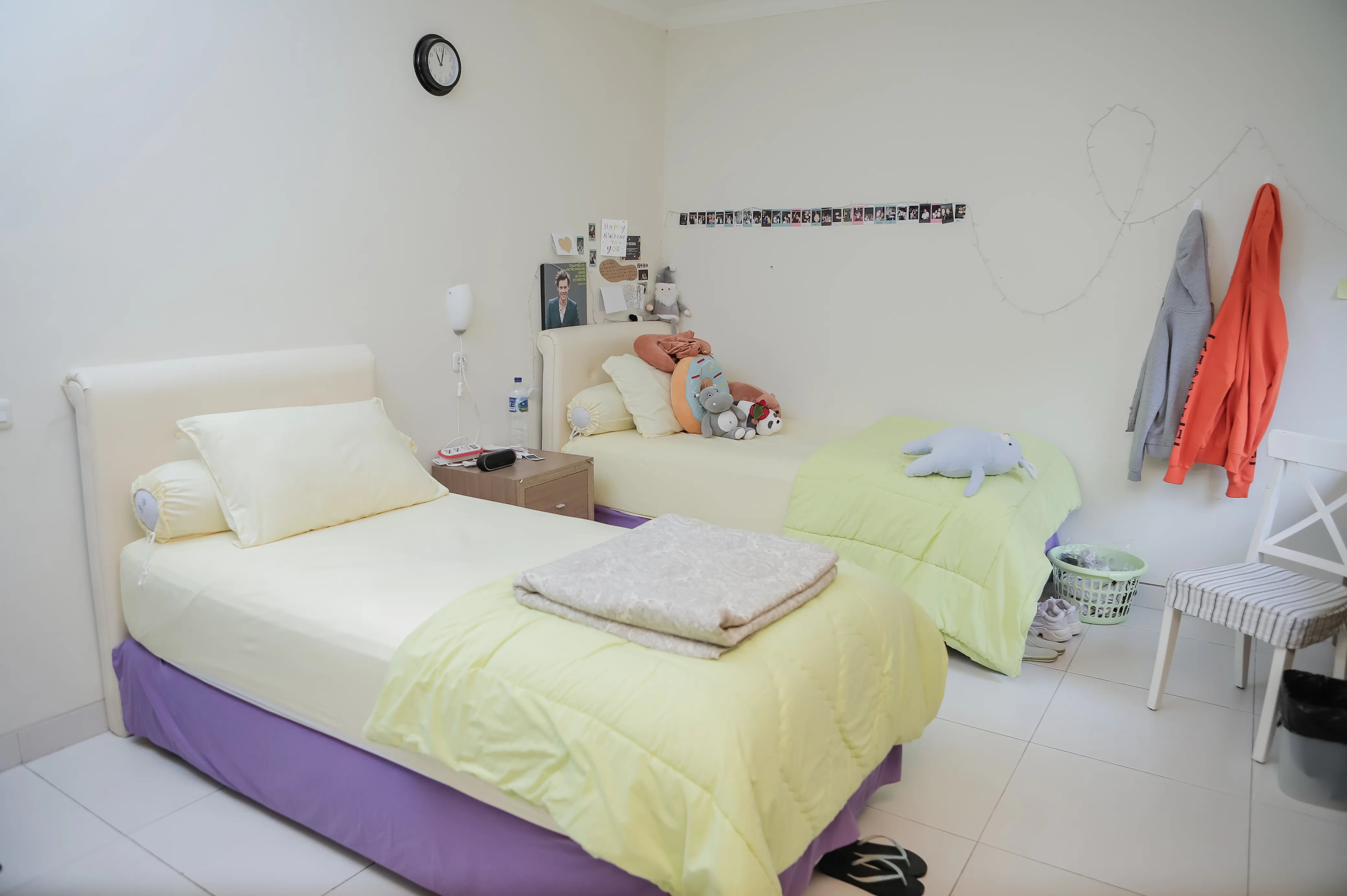 white and gray floral sofa set