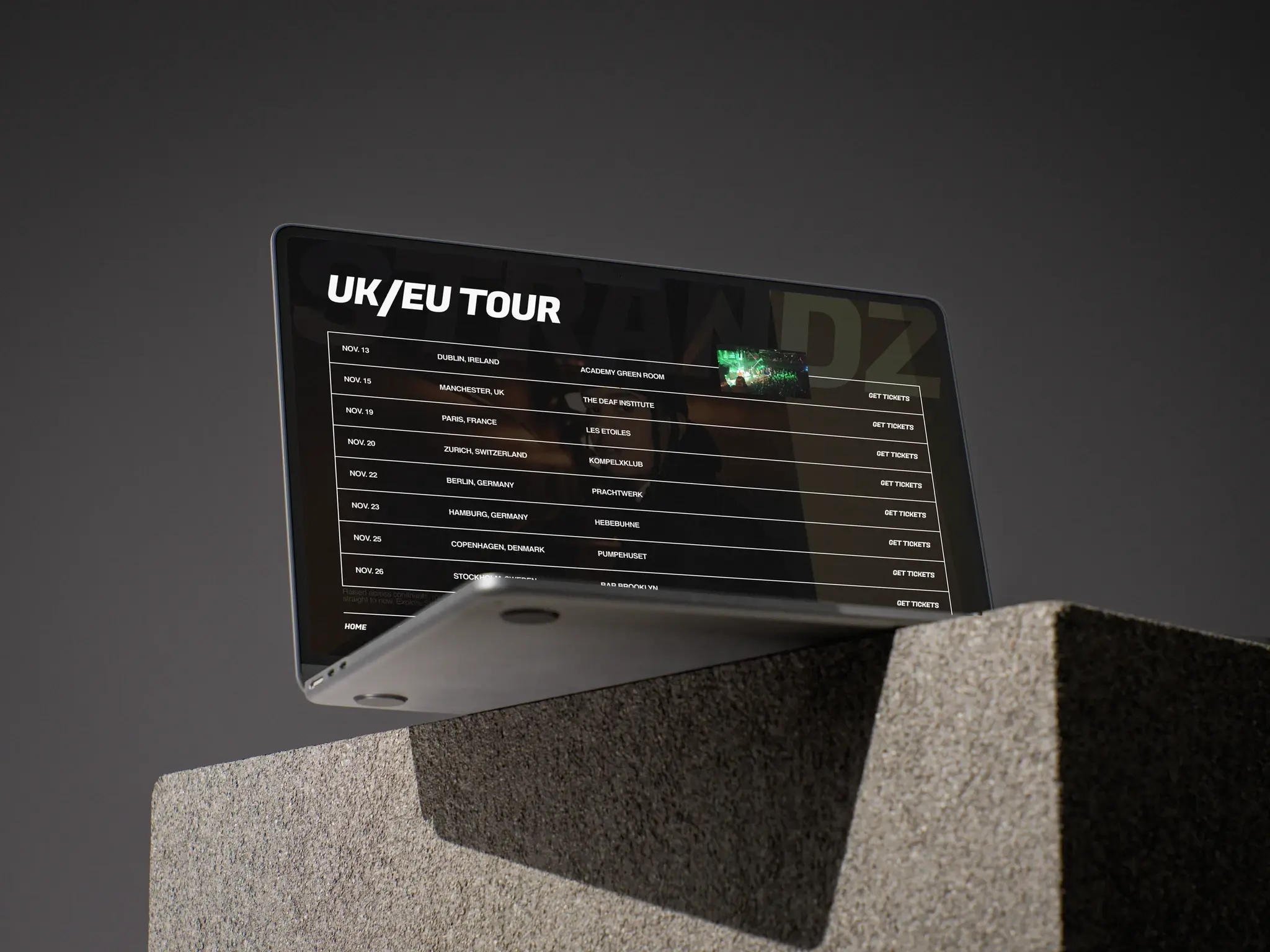 Strandz Tour Mockup