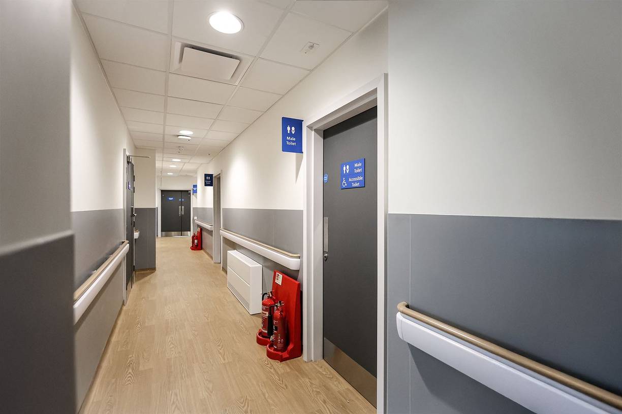 single fire rated doorset down corridor