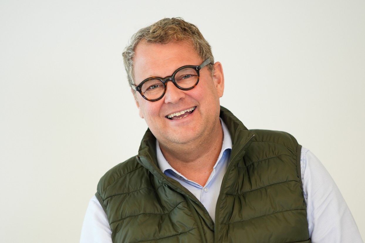 Dr. Alfred Gruber