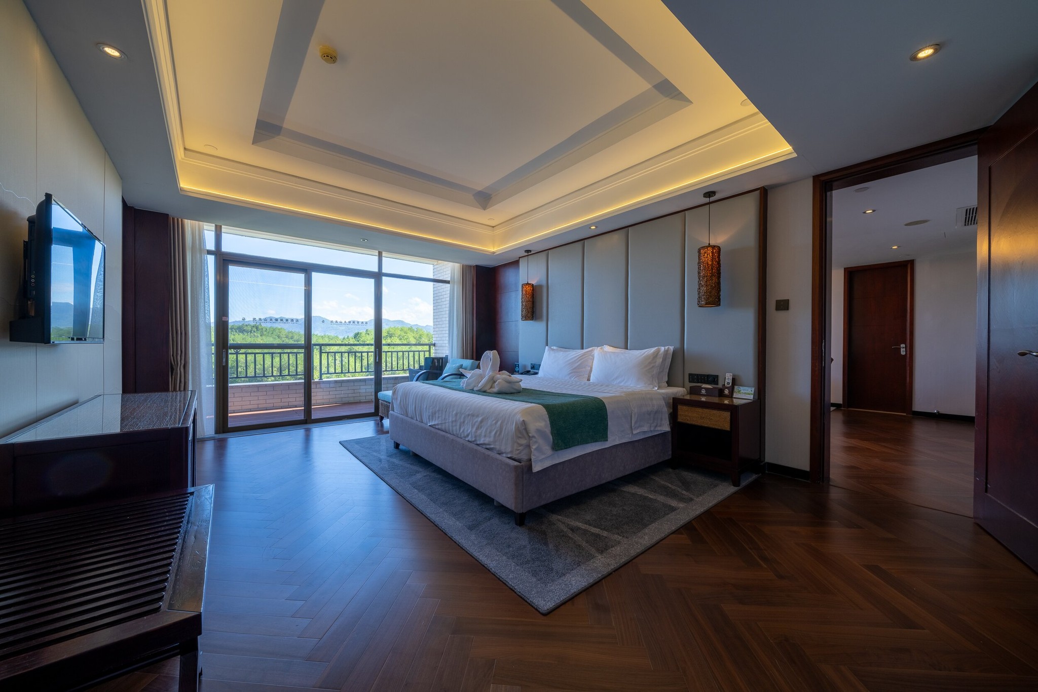 Premium Suites