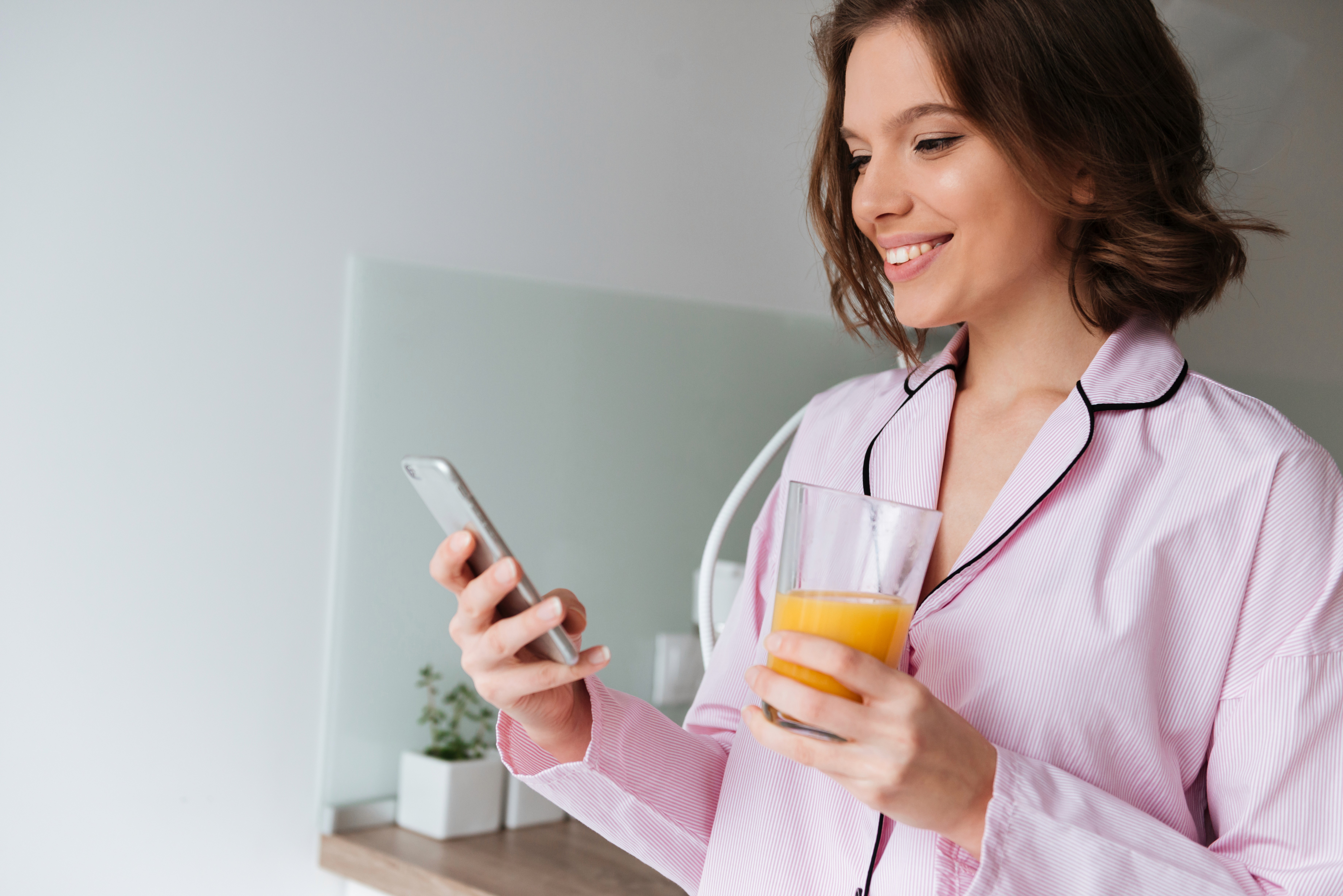 Paciente conversando com o Concierge Digital para agendar consulta