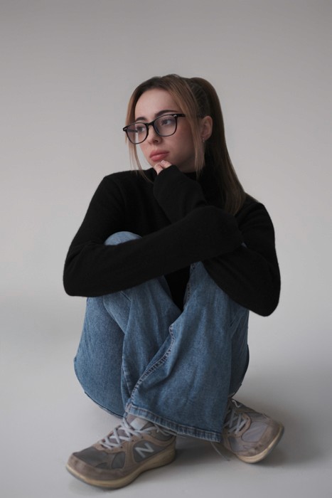 soft photoshoot portrait in studio