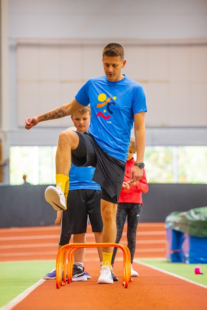 Lapsed Liikuma treener Kaspar Nisu