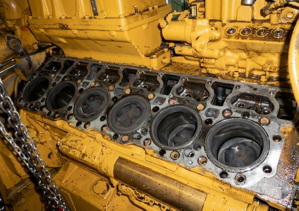 Engine major overhaul component dismantling.