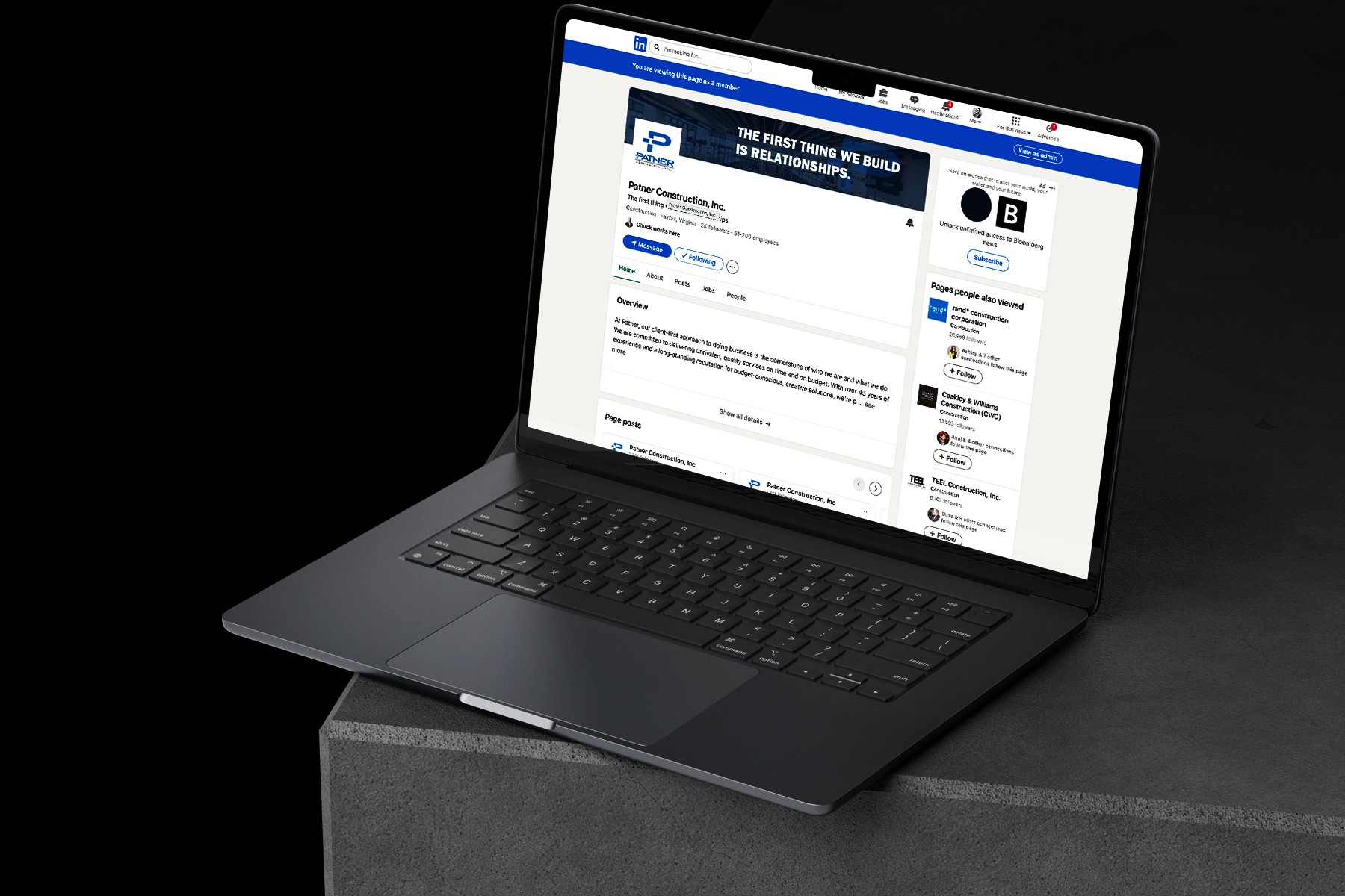 Man wearing VR glasses