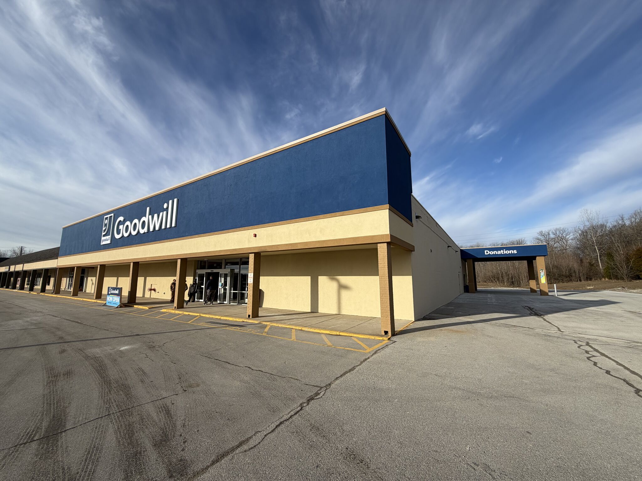 Goodwill now open sign