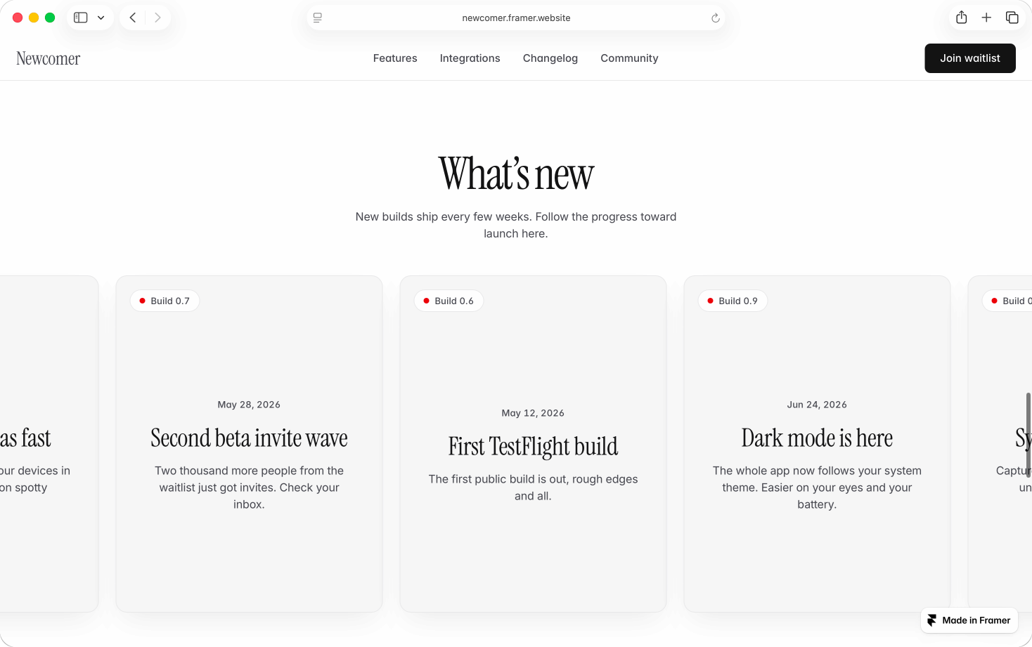 Changelog-sektion i Newcomer-mallen med rubriken "What's new" och kort för olika builds med datum och beskrivning.