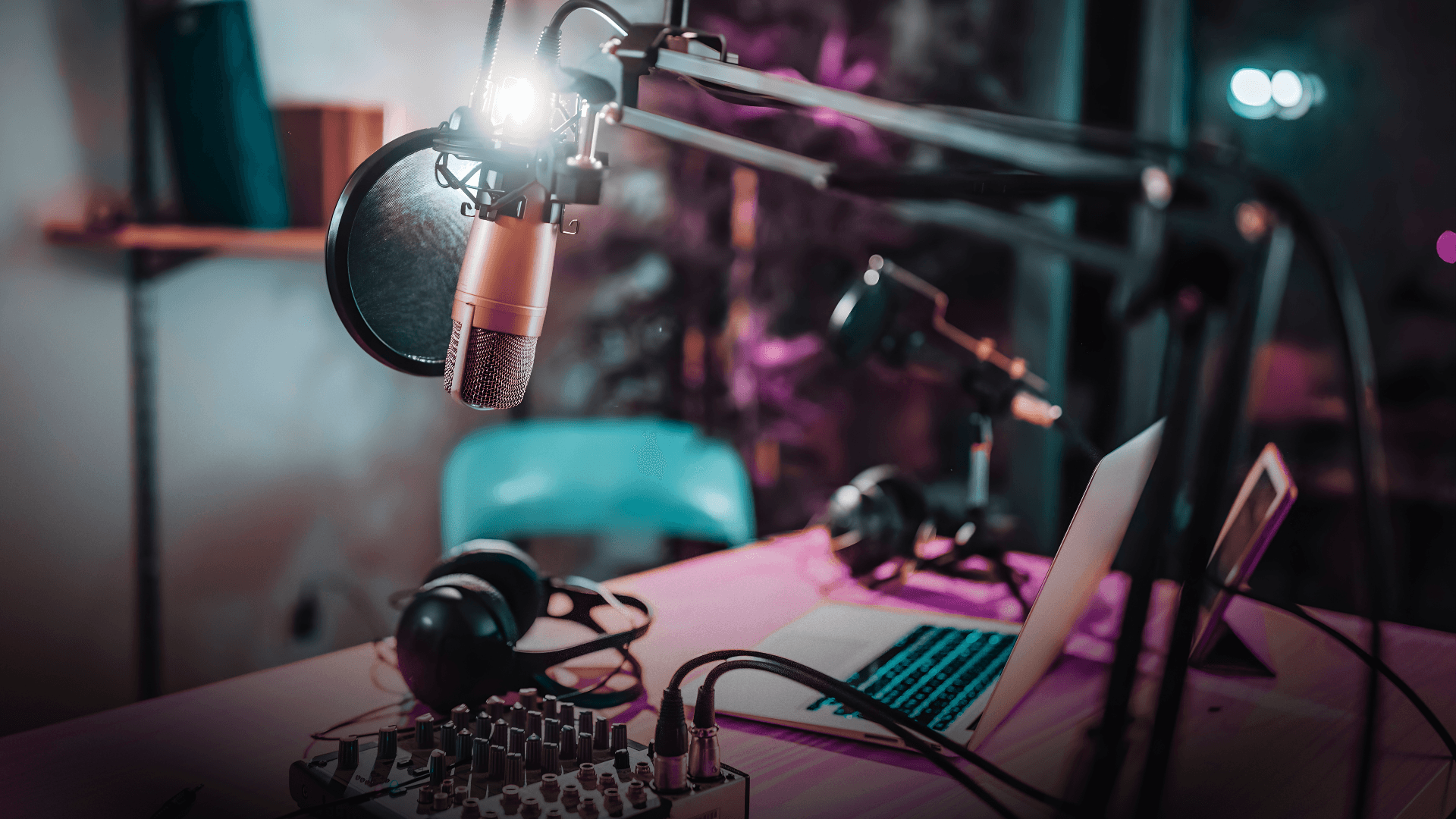 Person uses portable ssd with smartphone outdoors